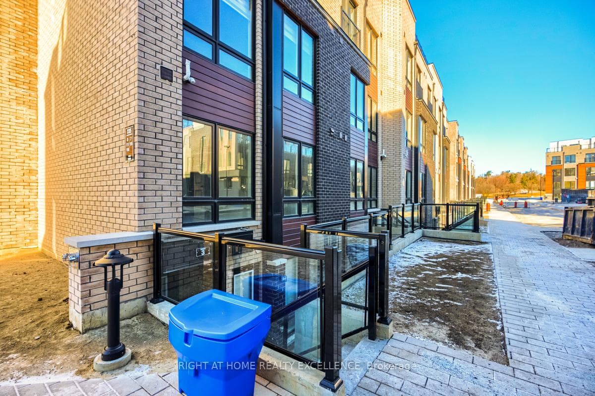 235 Mclevin Avenue Unit 3 photo 3