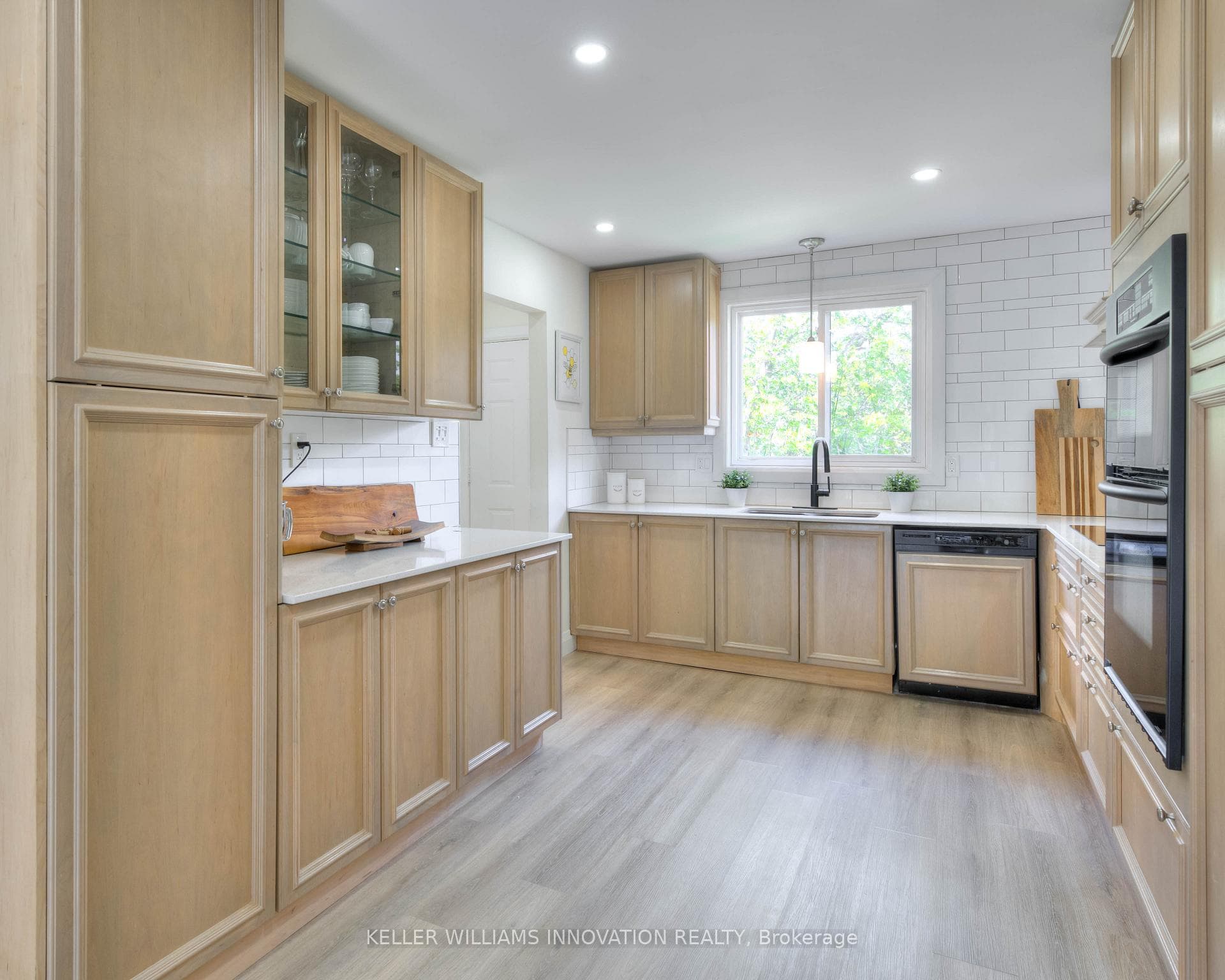 175 Siebert Avenue Unit 12 photo 6