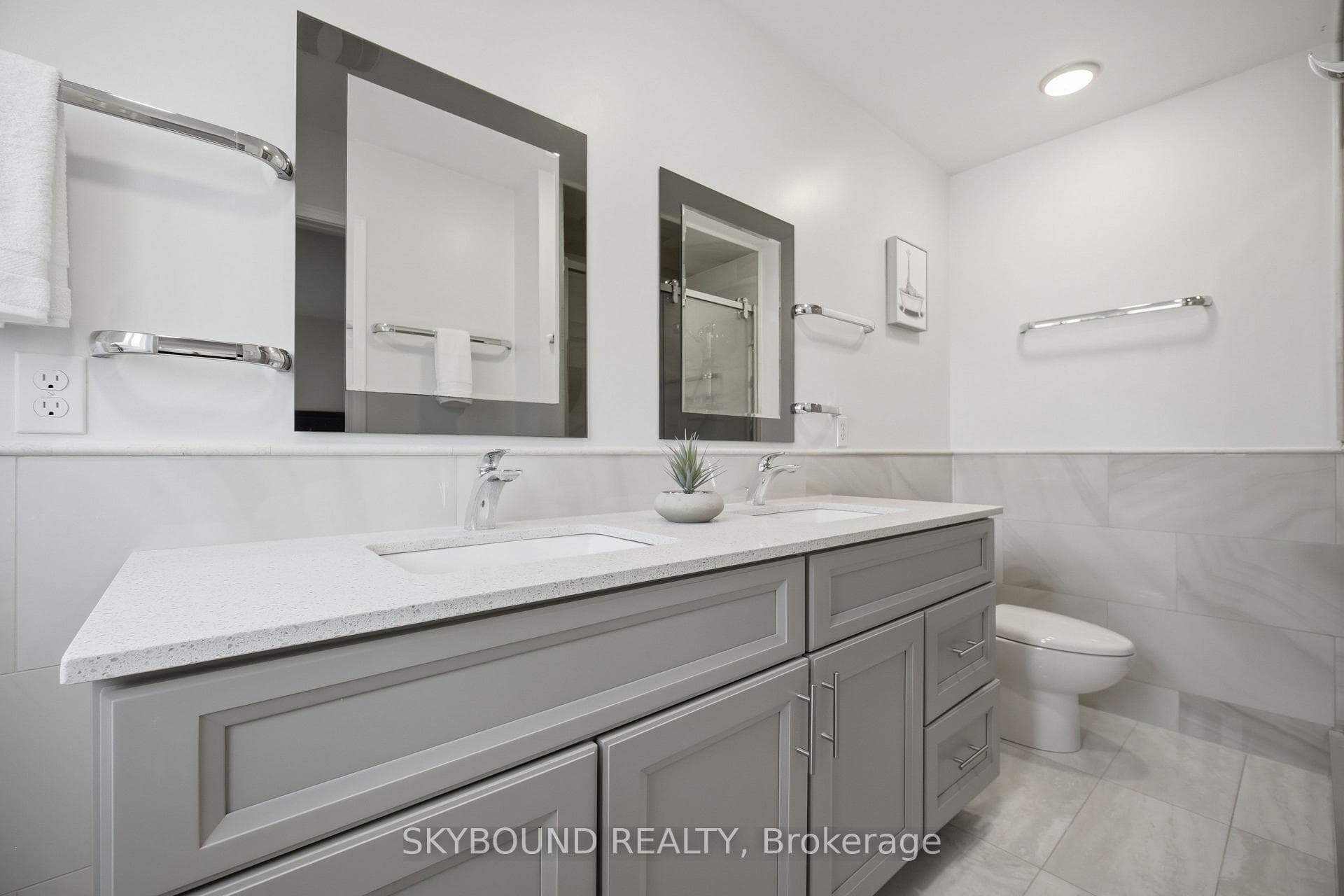 3906 Zenith Court photo 20