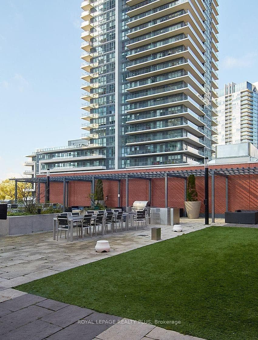 2200 Lake Shore Boulevard Unit 3503 photo 30