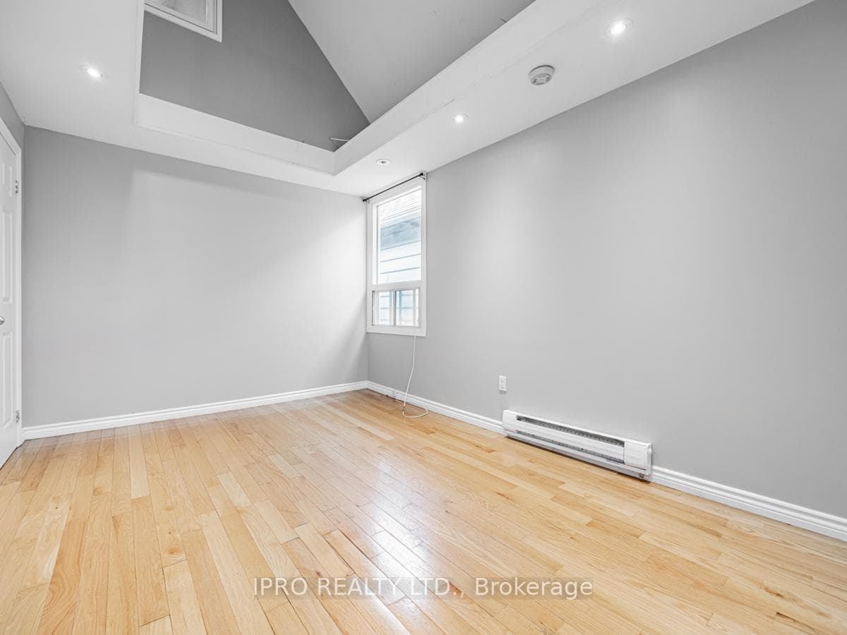 34 Wiley Avenue photo 18