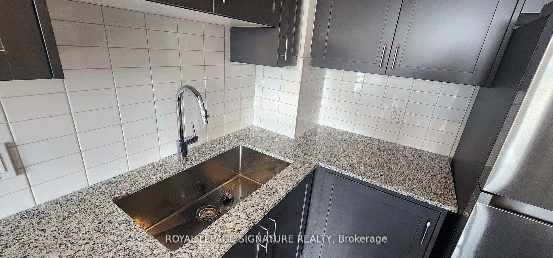3285 Carding Mill Trail Unit 404 photo 6