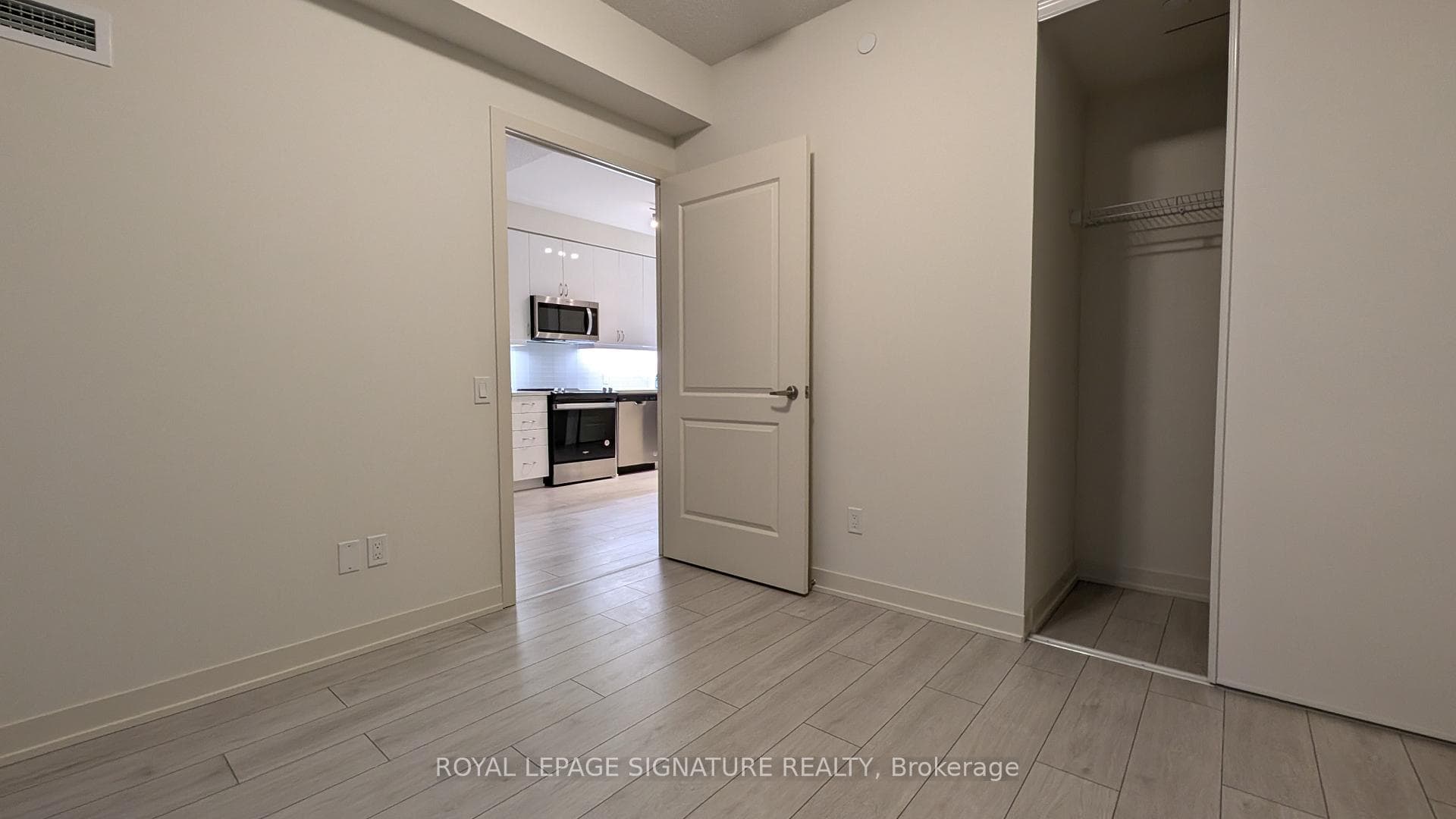4955 Yonge Street Unit 1701 photo 10