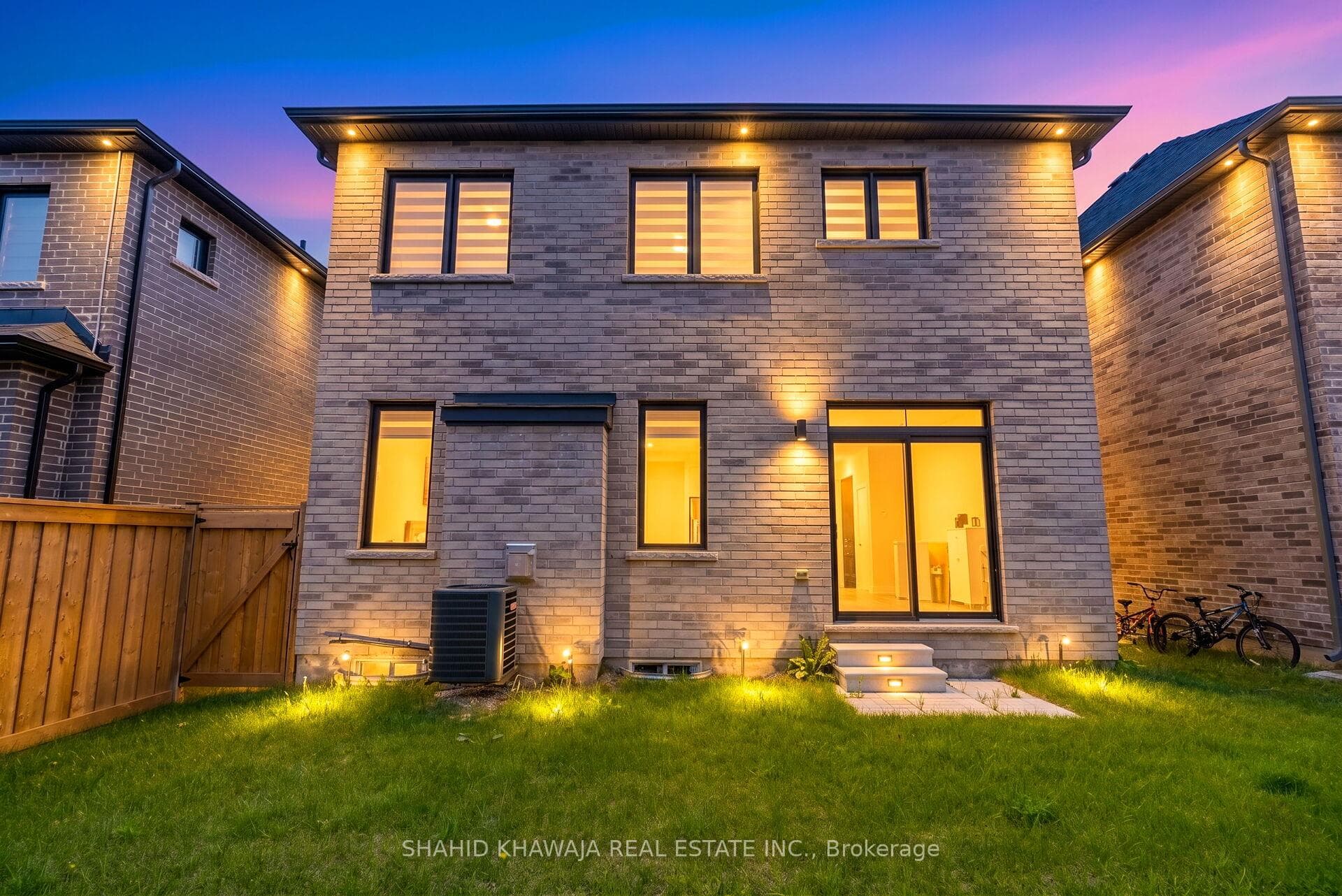 641 Leatherleaf Landing photo 44