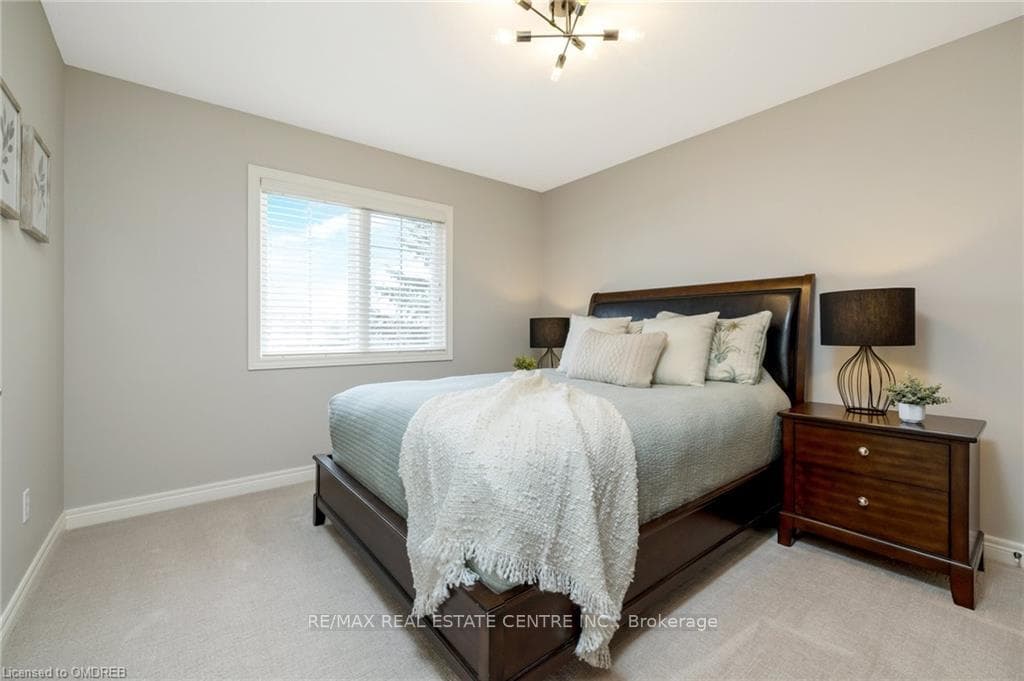 35 Karendale Crescent photo 27