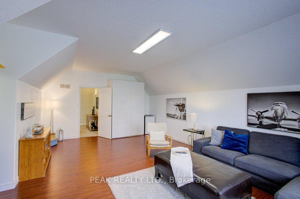 76 Kennedy Road photo 22