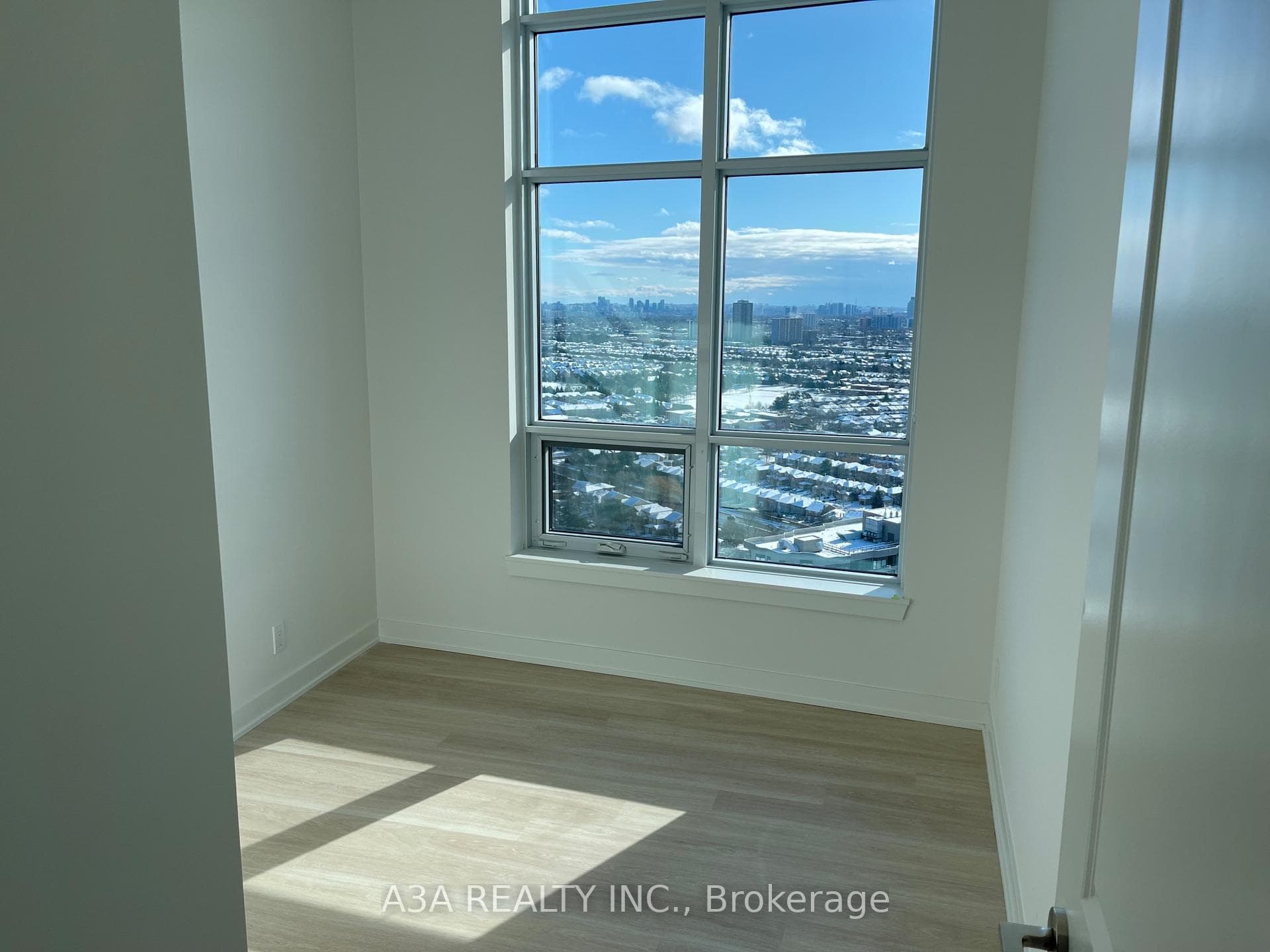 50 Upper Mall Way Unit PH-02 photo 24