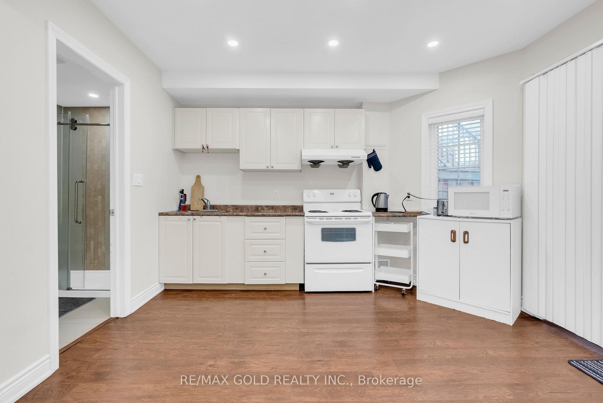 569 Miller Way photo 34