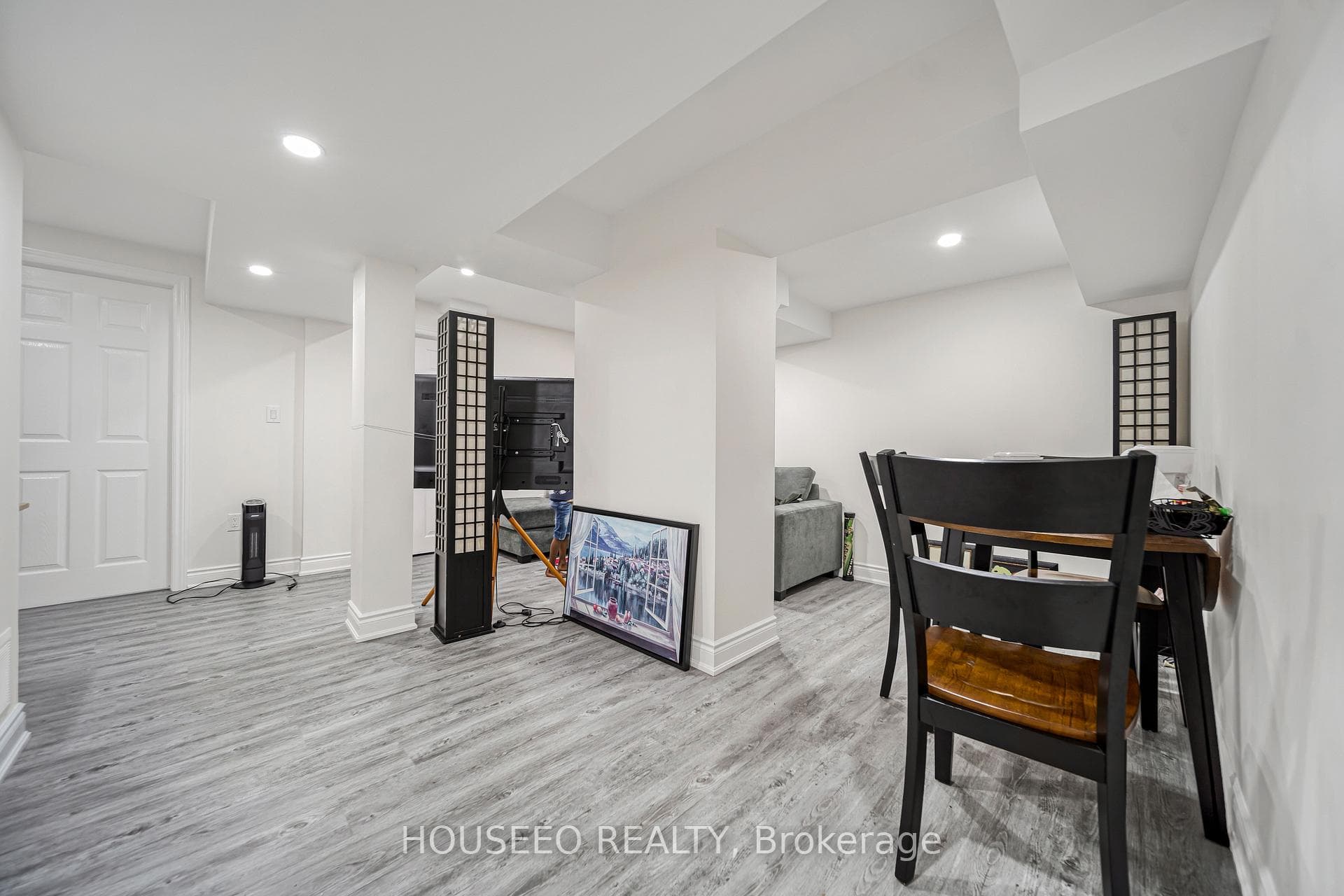 11 Cobriza Crescent photo 31