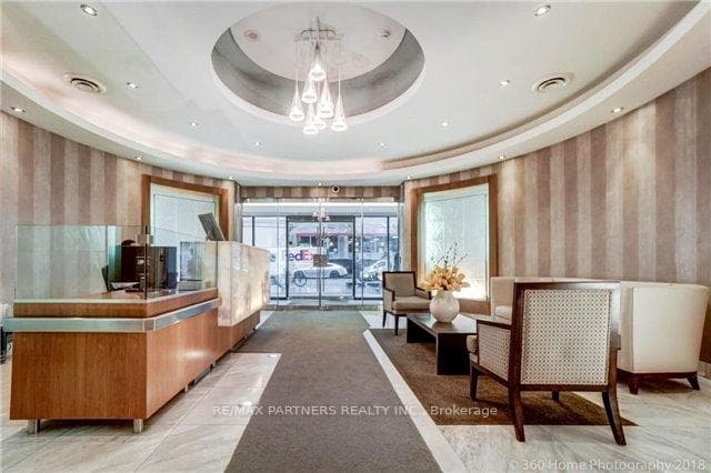 85 Bloor Street Unit 1514 photo 2
