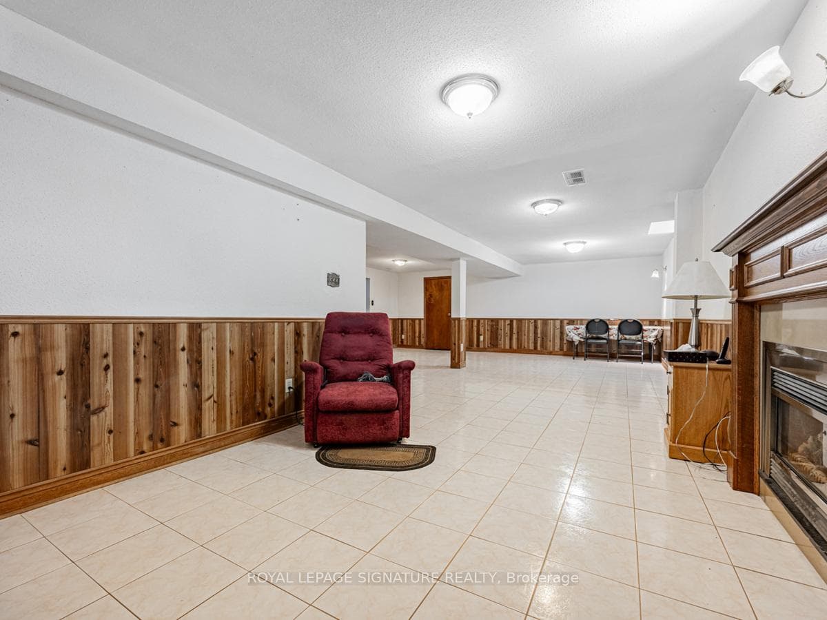 84 Jade Crescent photo 29