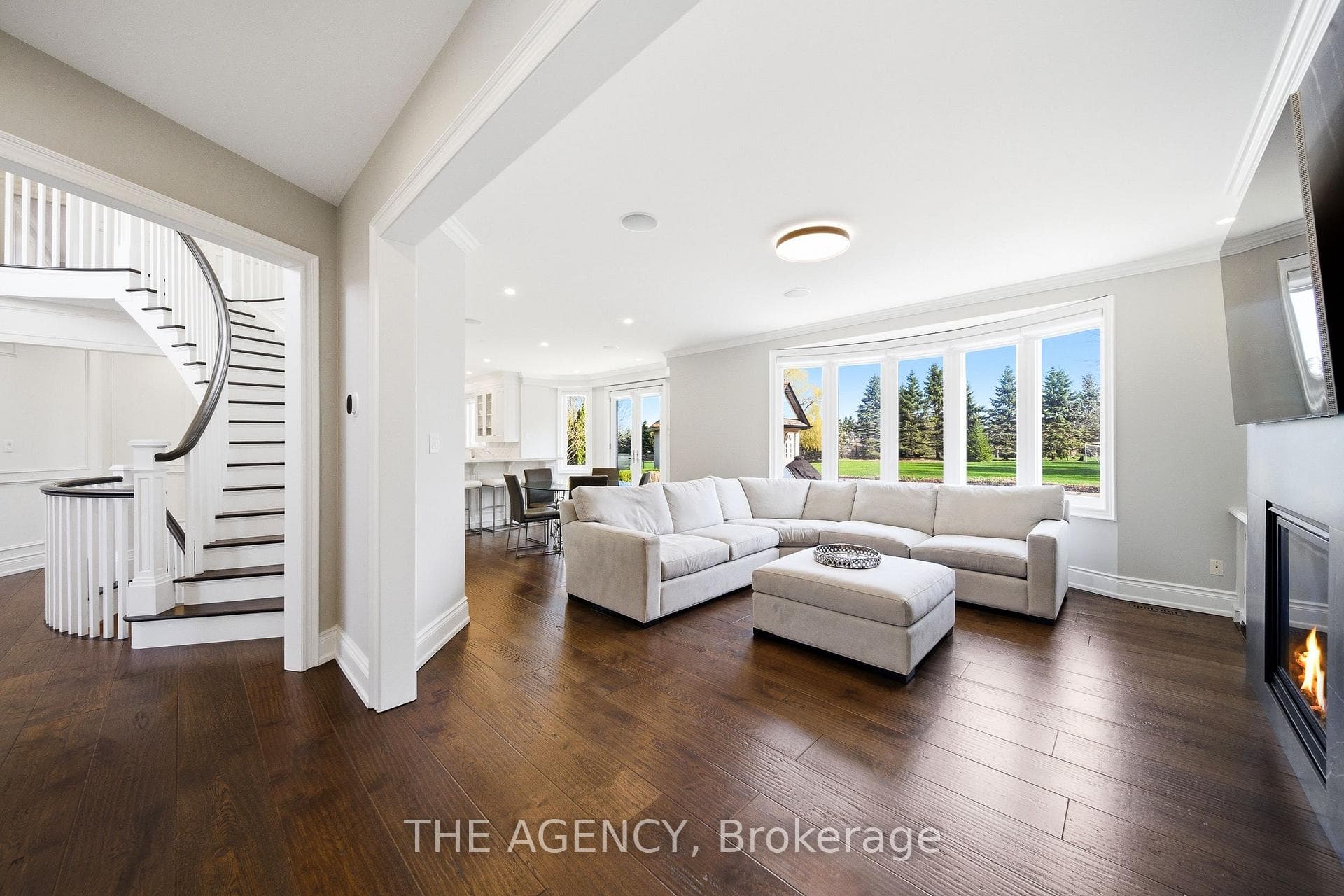 147 Mactaggart Drive photo 23