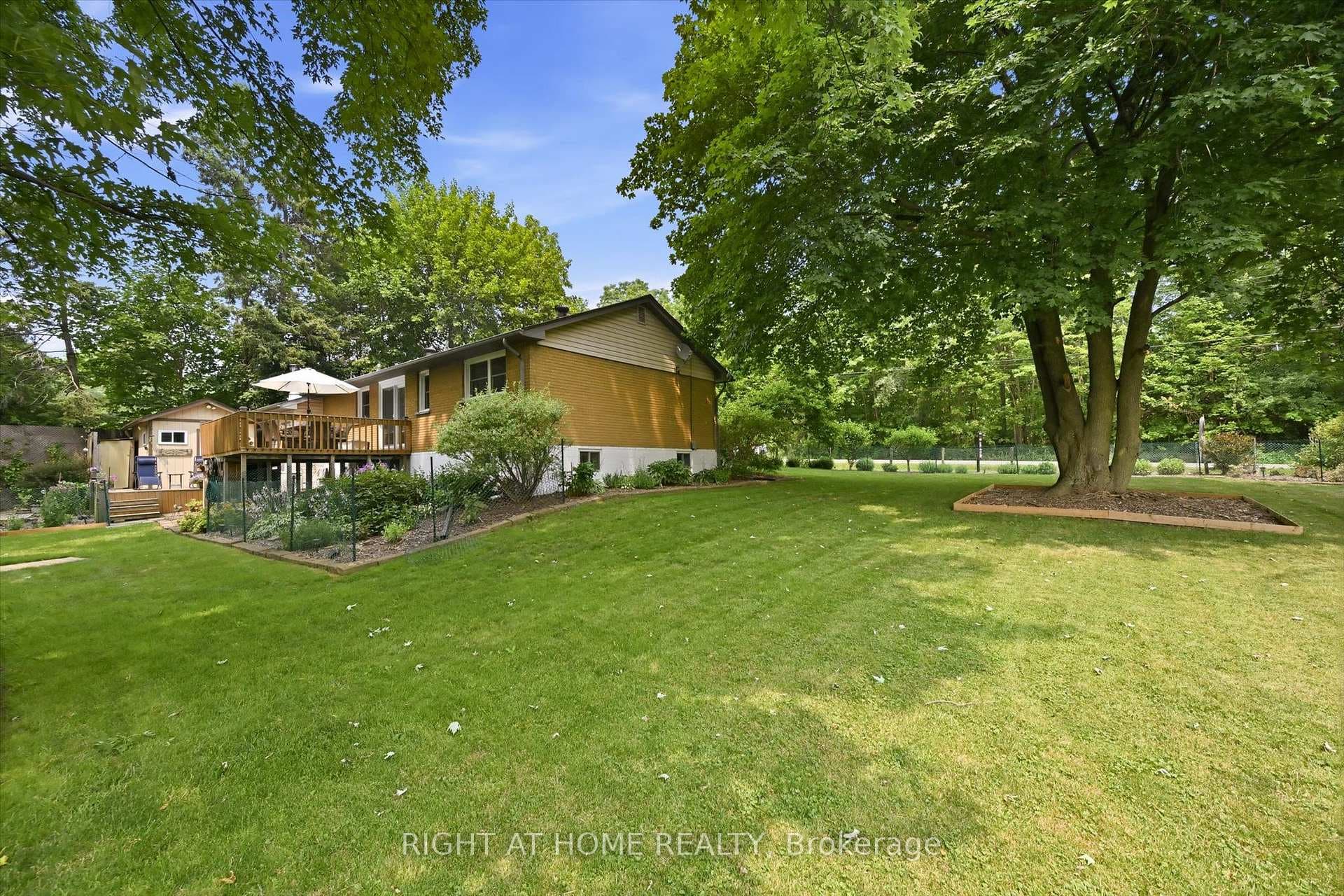 263 Weir's Lane photo 37