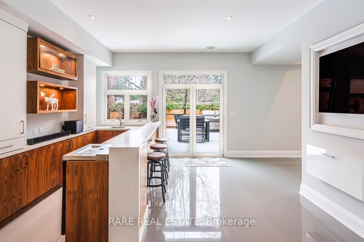 125 Craigmore Crescent photo 12