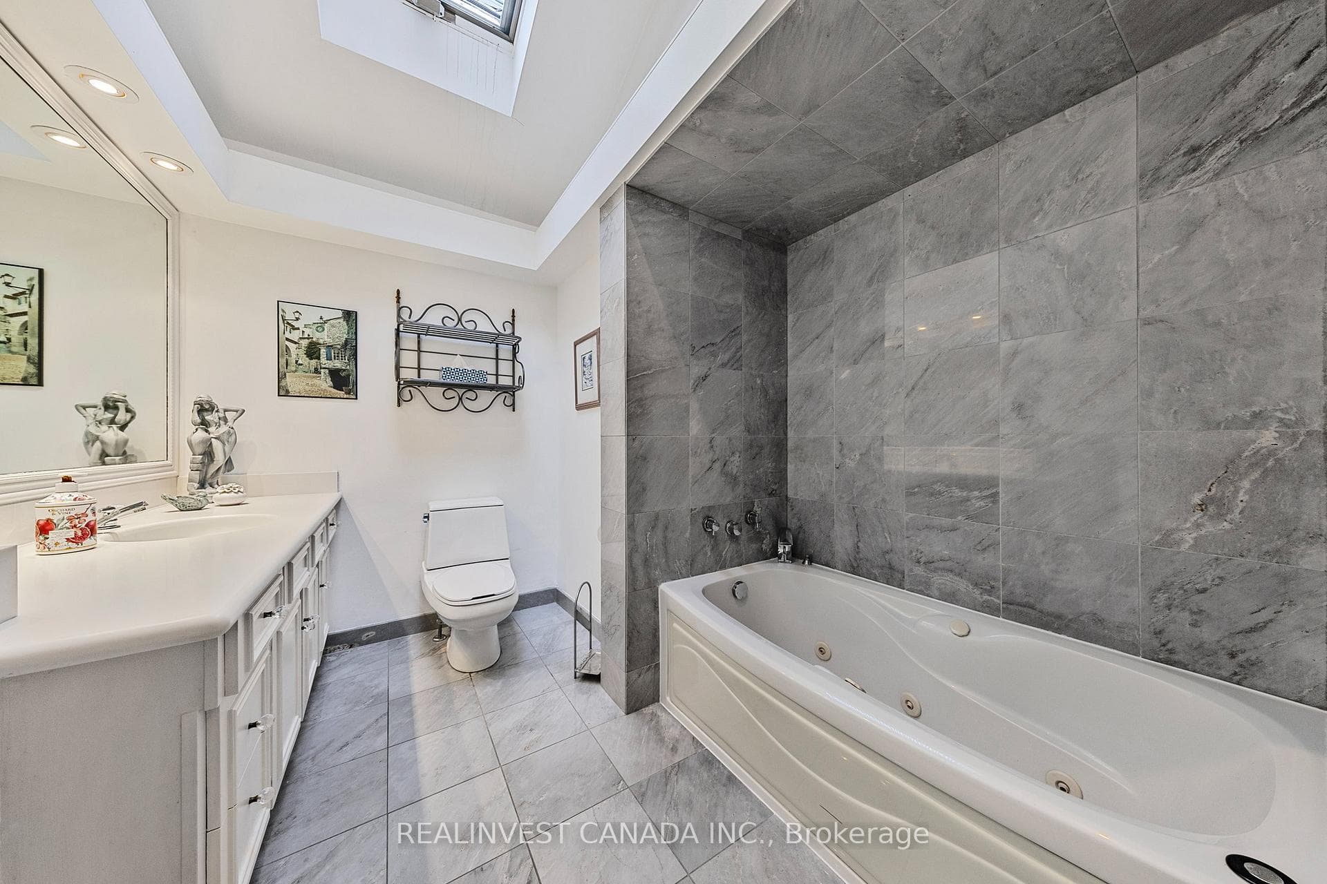 Main Washroom