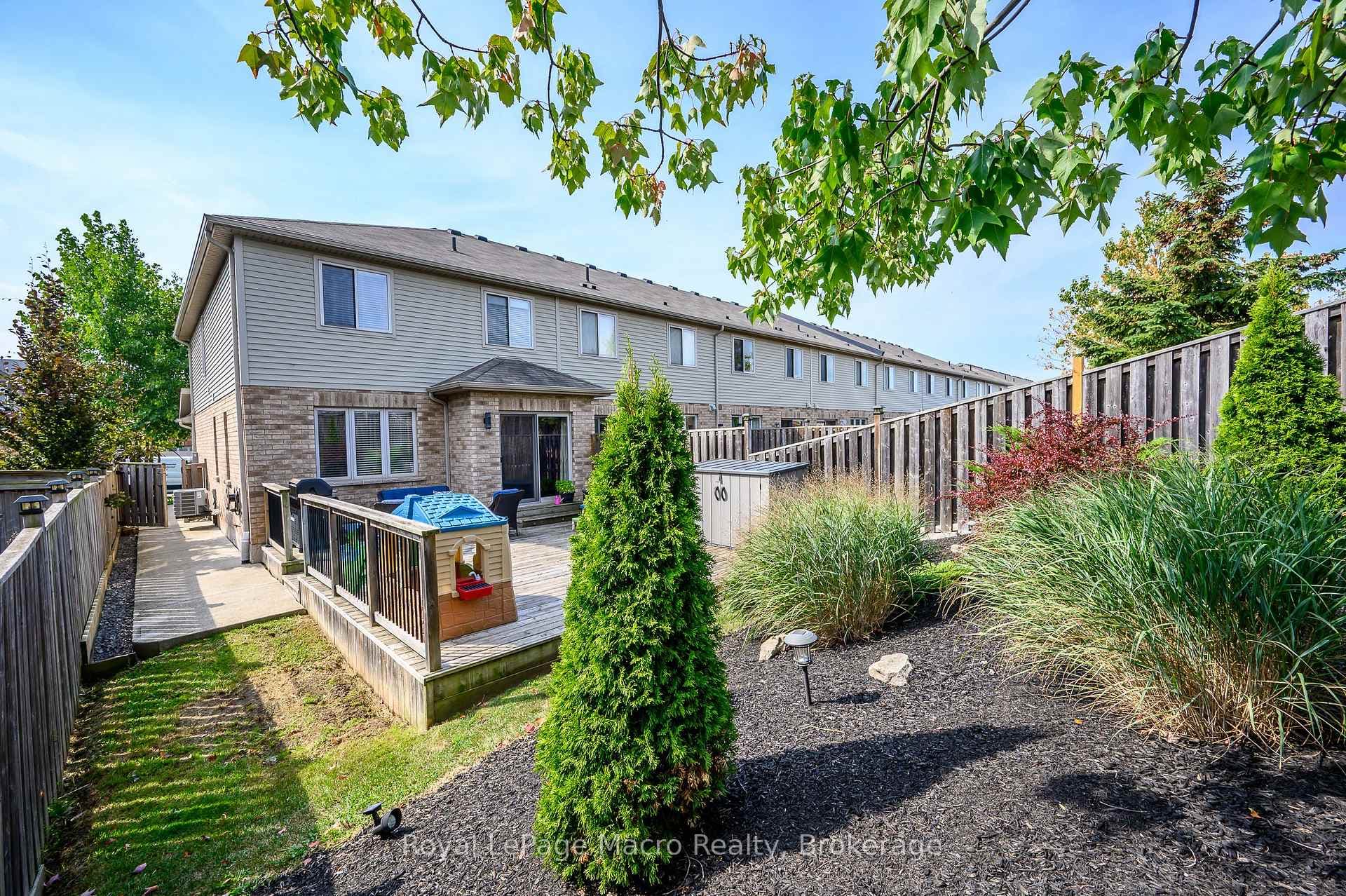69 Escarpment Drive photo 7