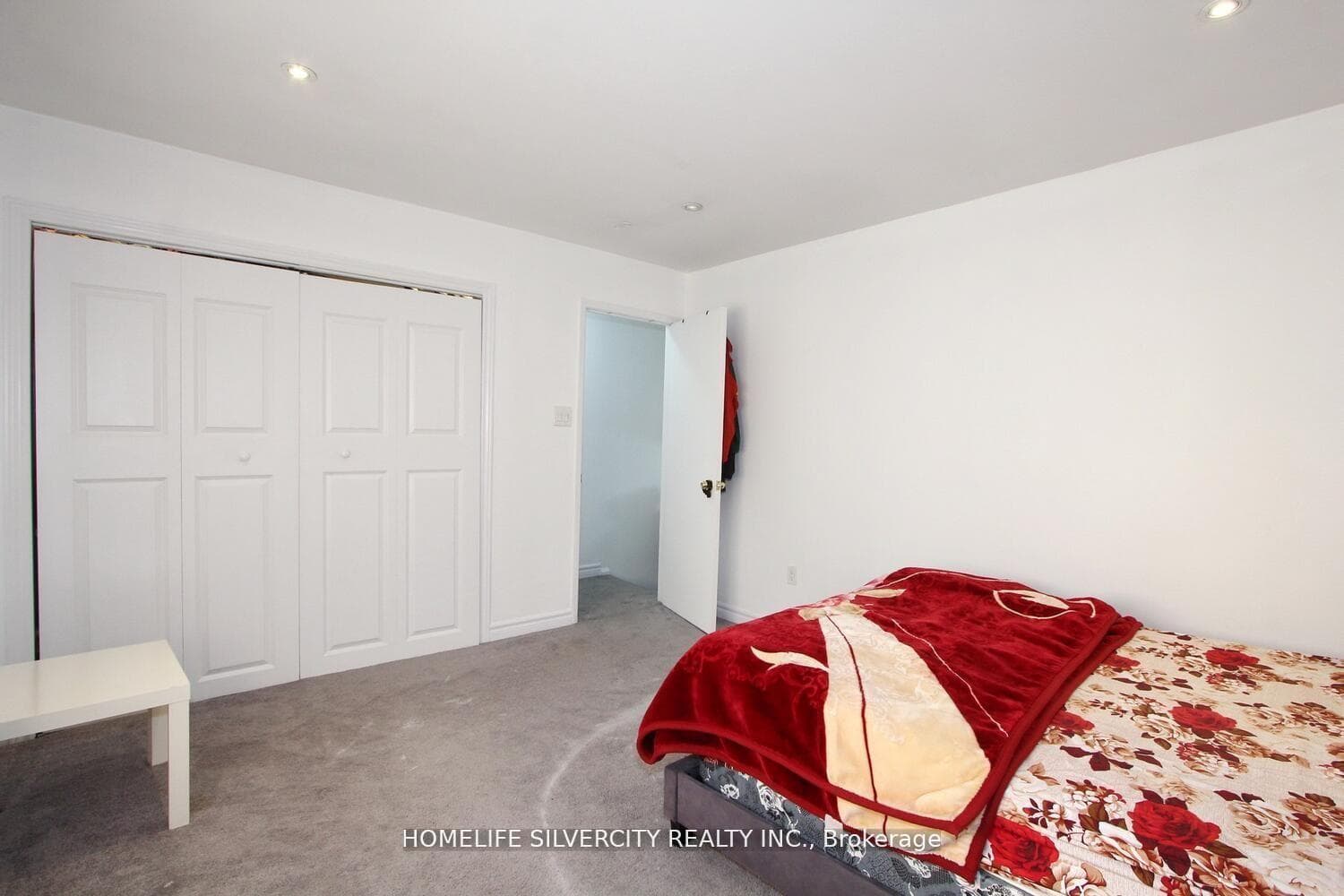 2012 Martin Grove Road Unit 46 photo 17