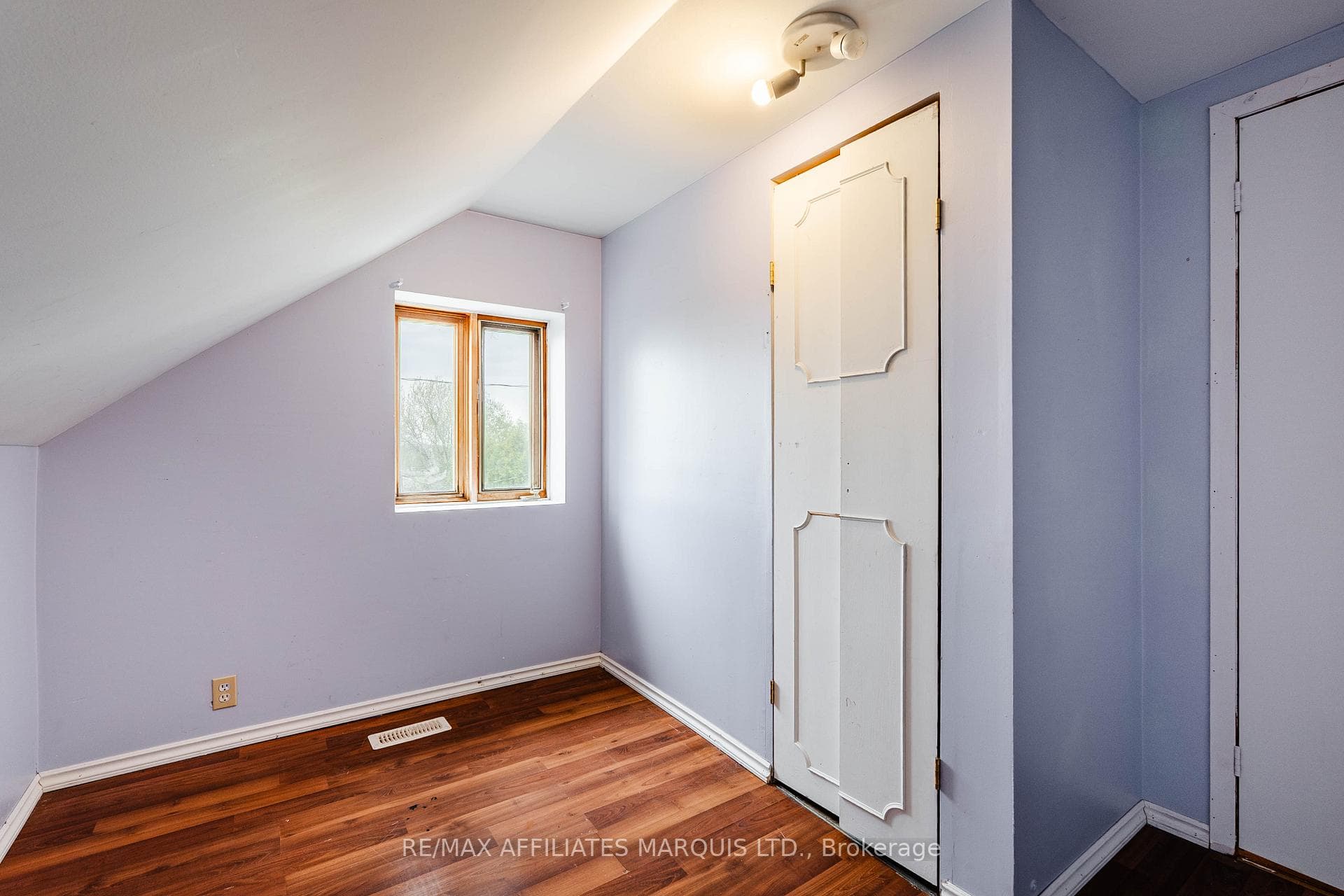 21910 Seguin Mill Street photo 28