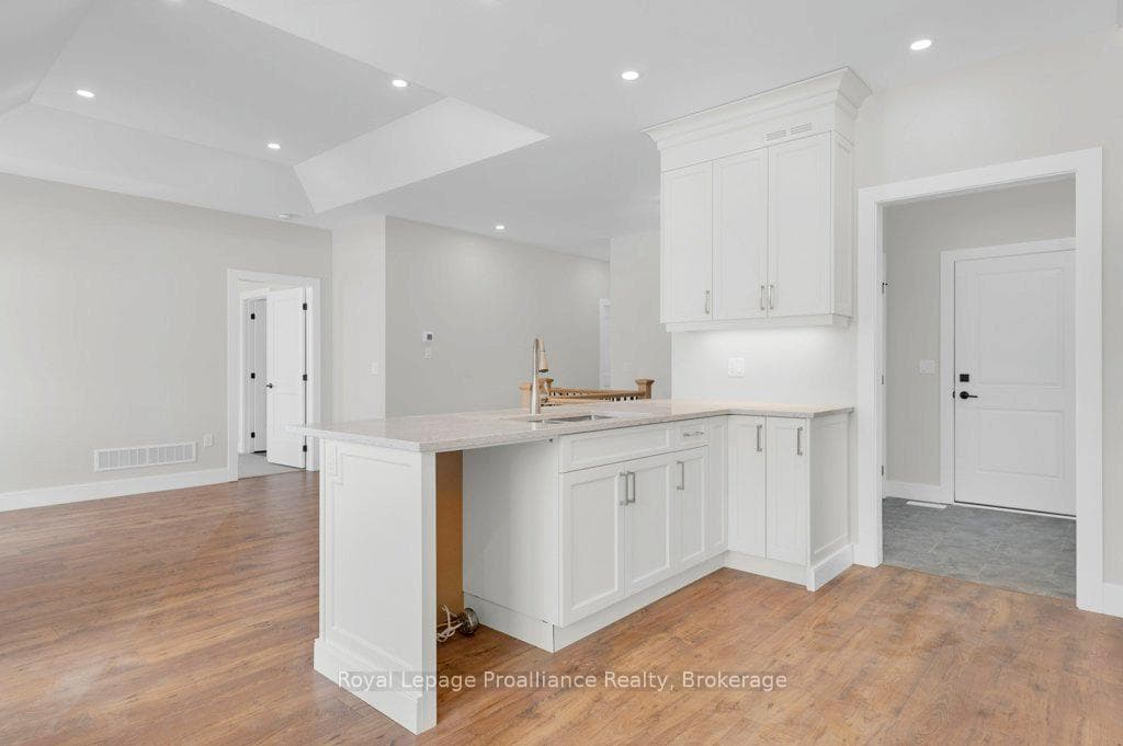 8 Dunmor Street photo 18