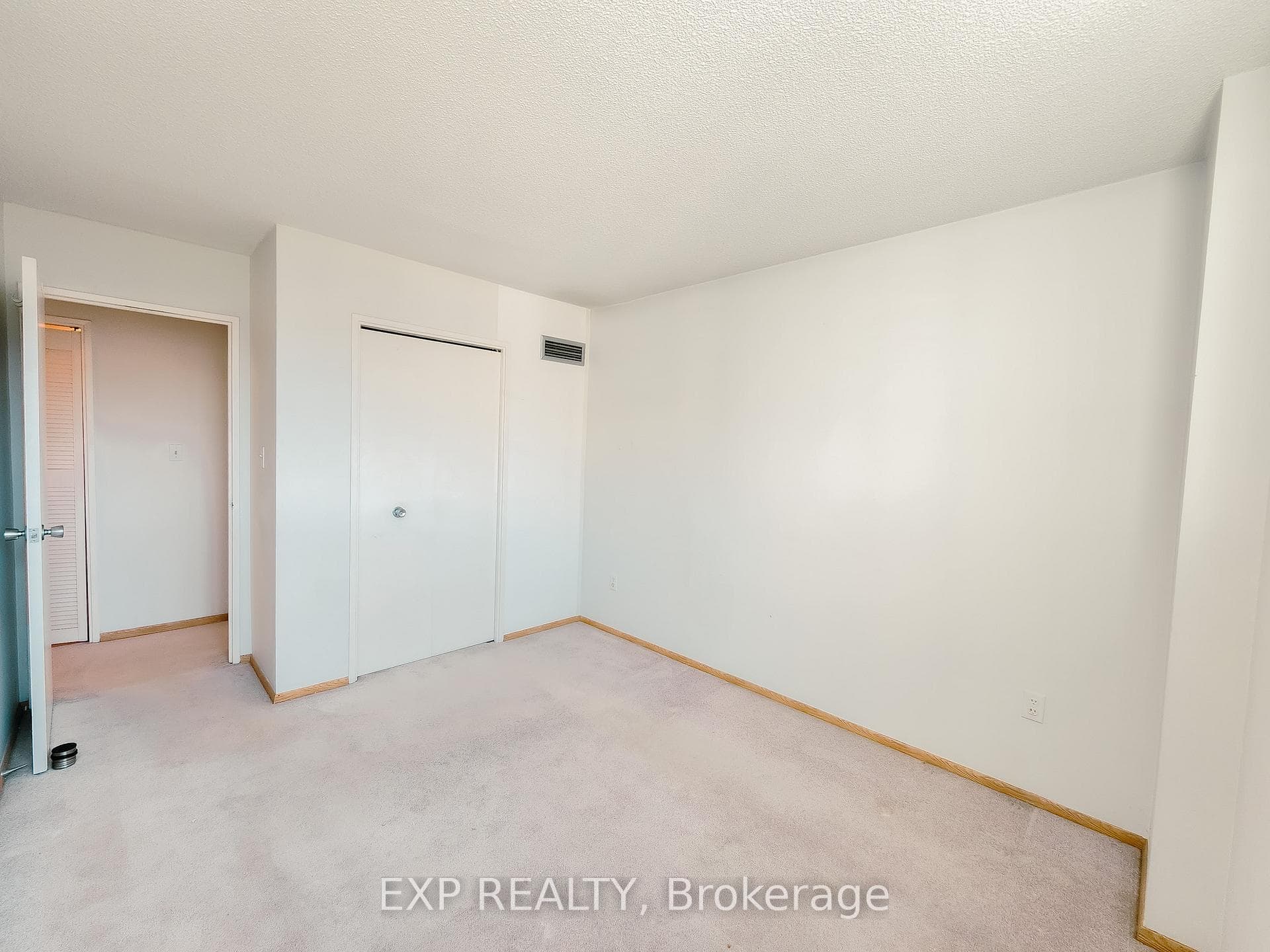 270 Scarlett Road Unit 1704 photo 13