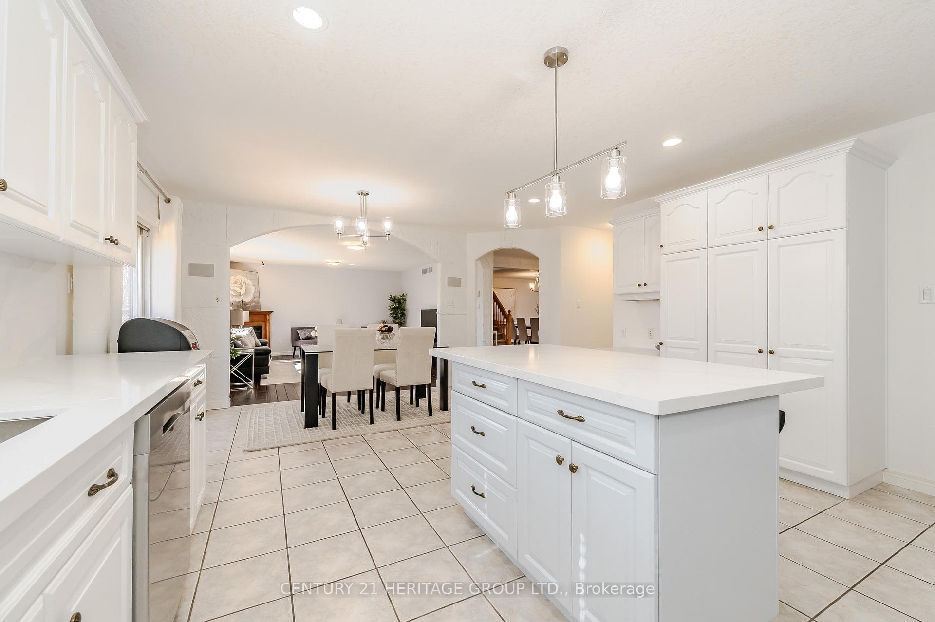 218 Hawkswood Drive photo 18