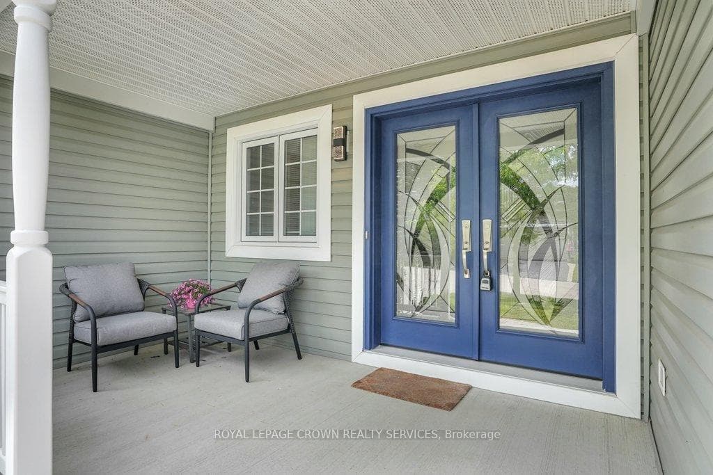 244 Glenariff Drive photo 3