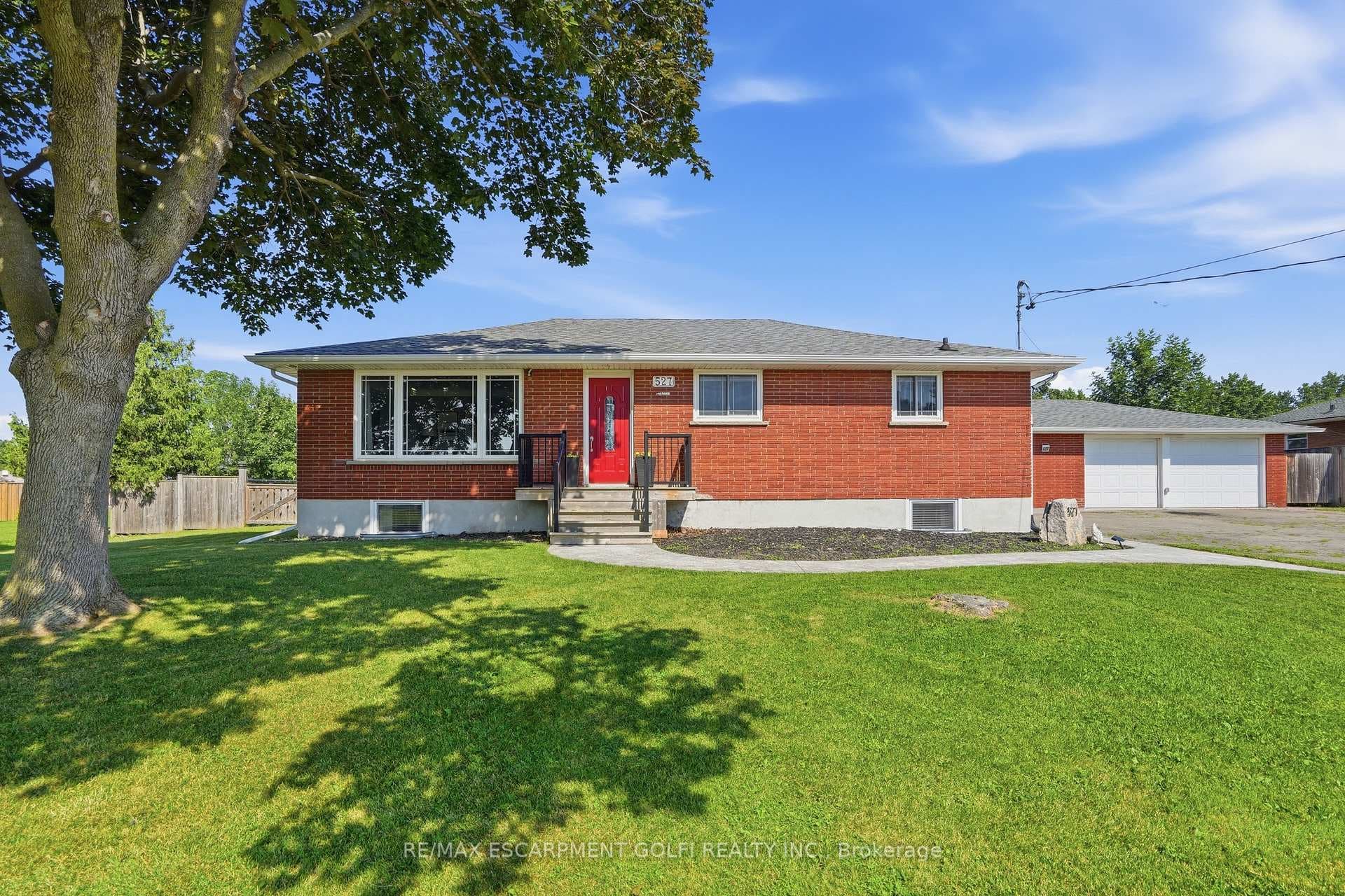 527 Walden Boulevard photo 1