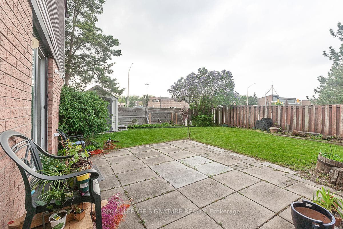 55 Malabar Crescent photo 36