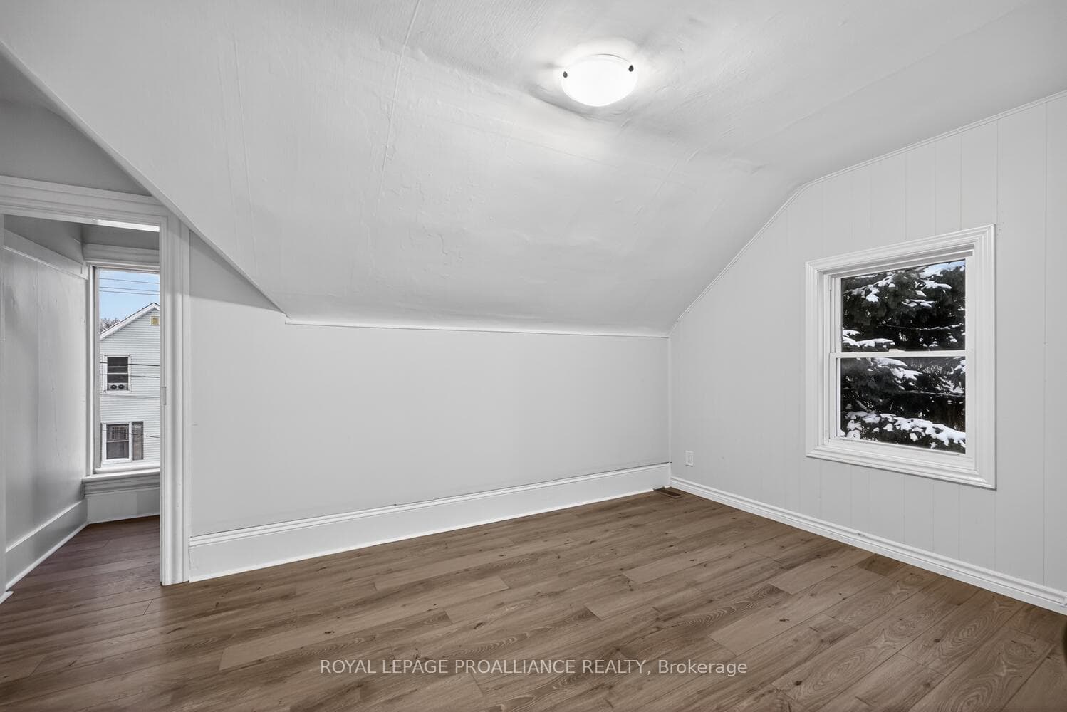 542-544 Middle Street photo 17