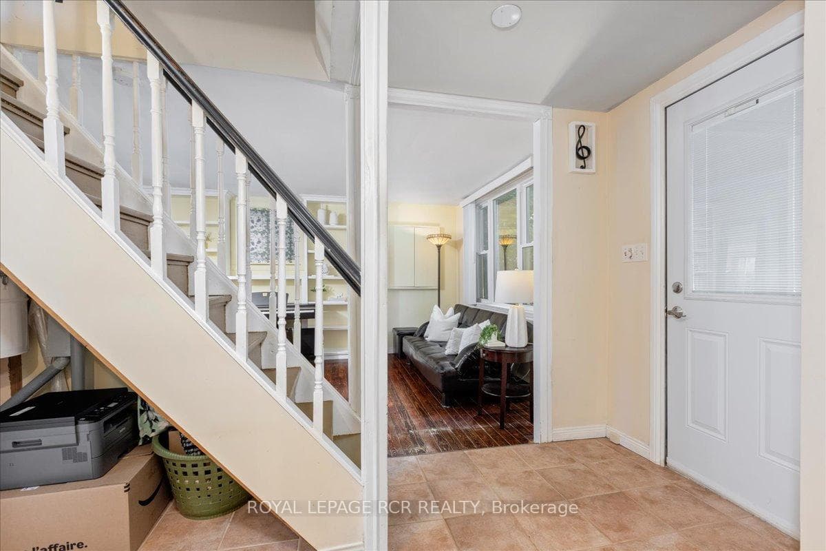 612 Timothy Street photo 5