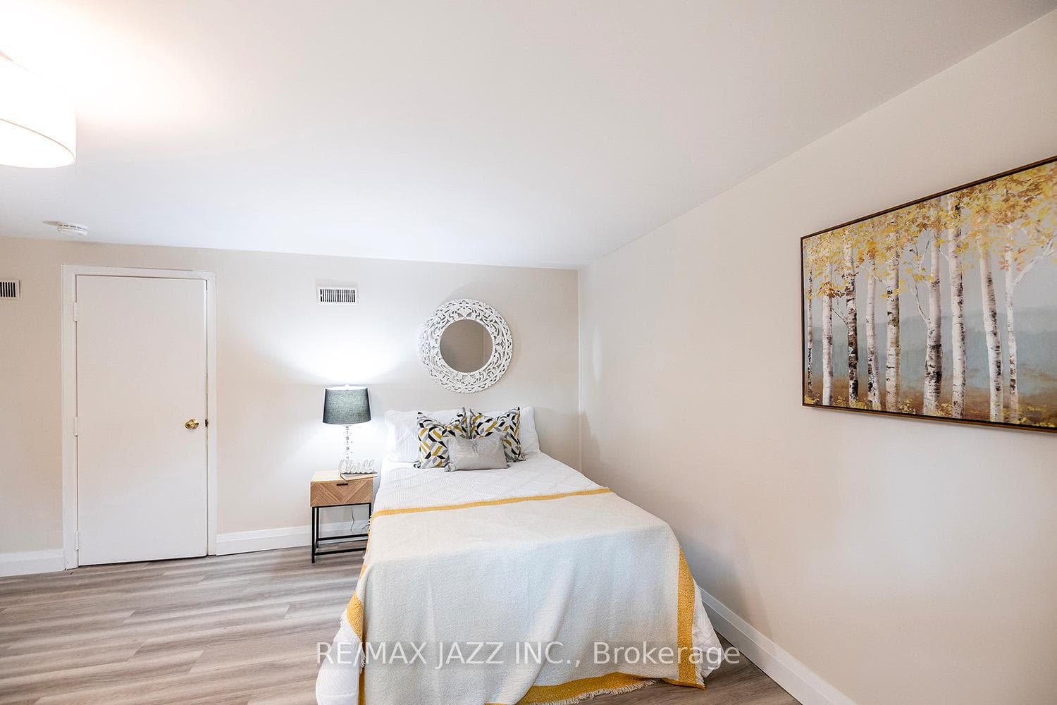 410 Elizabeth Street photo 27