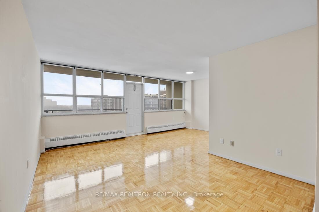 2775 Don Mills Road Unit 403 photo 2