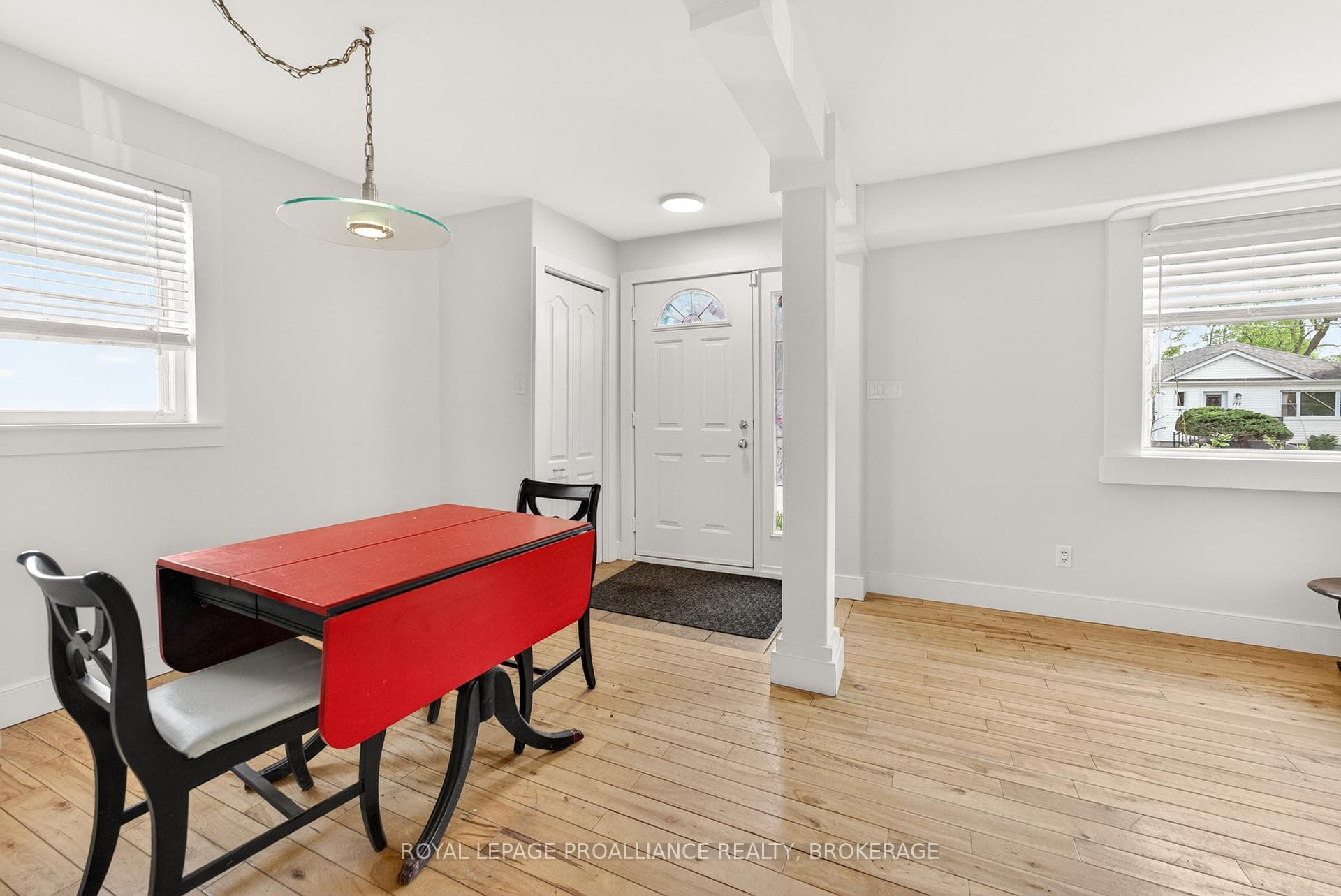 169 Carruthers Avenue photo 5