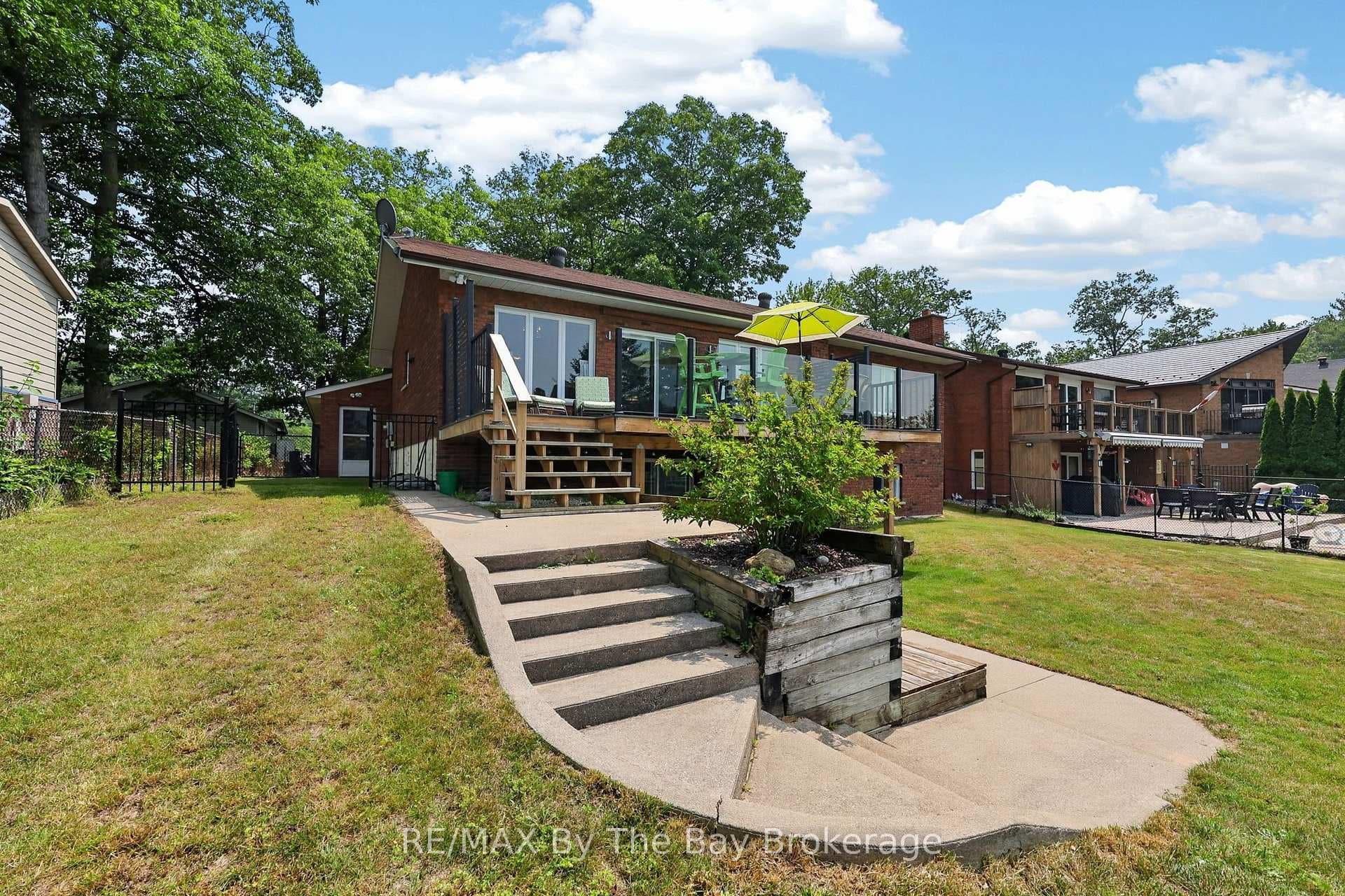 1434 RIVER Road photo 38