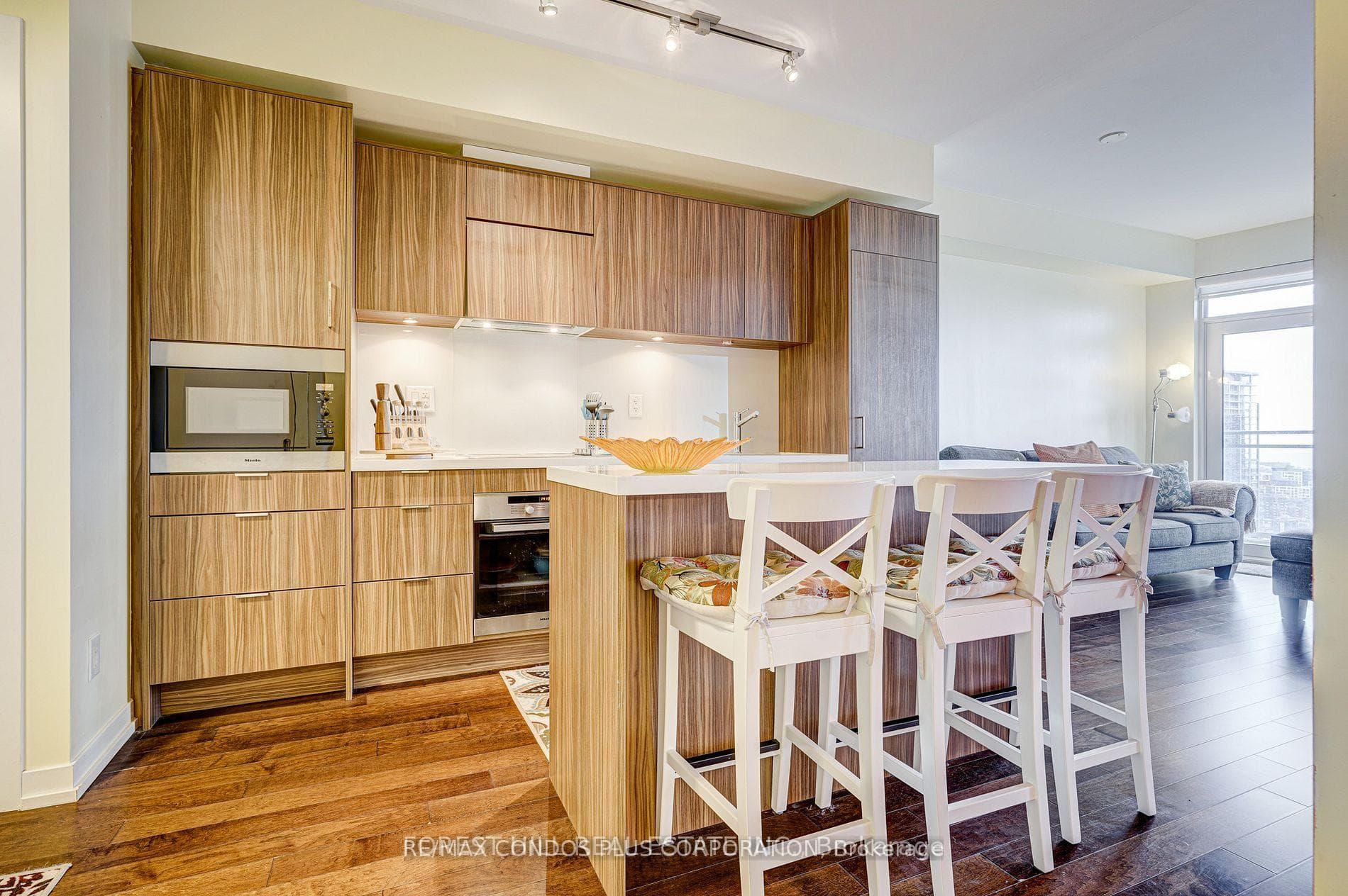 21 Widmer Street Unit 2912 photo 6