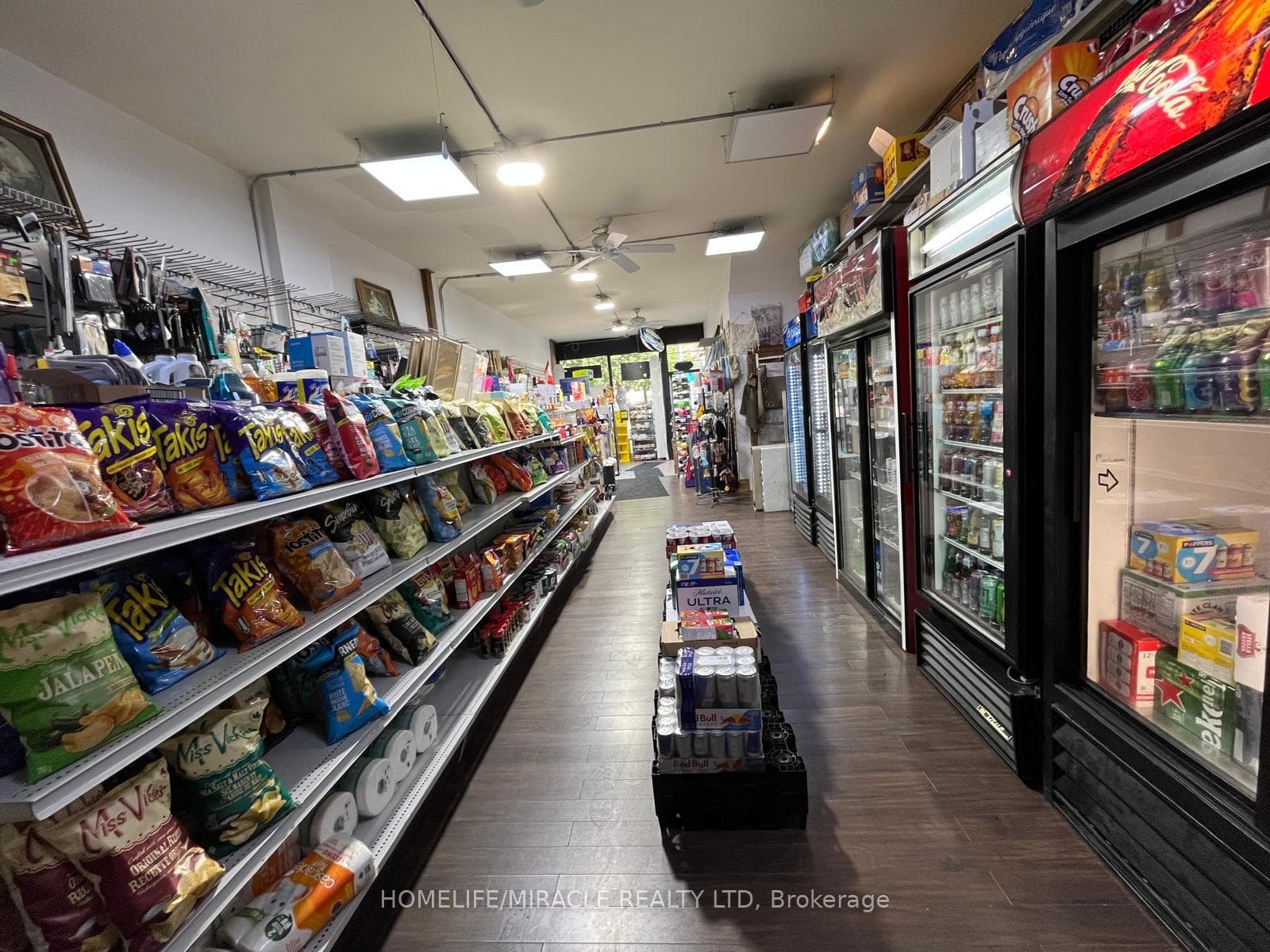 966 St Clair Ave W Avenue photo 17