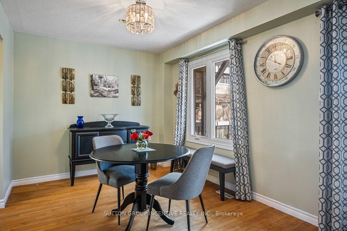 Dining livingroom combo