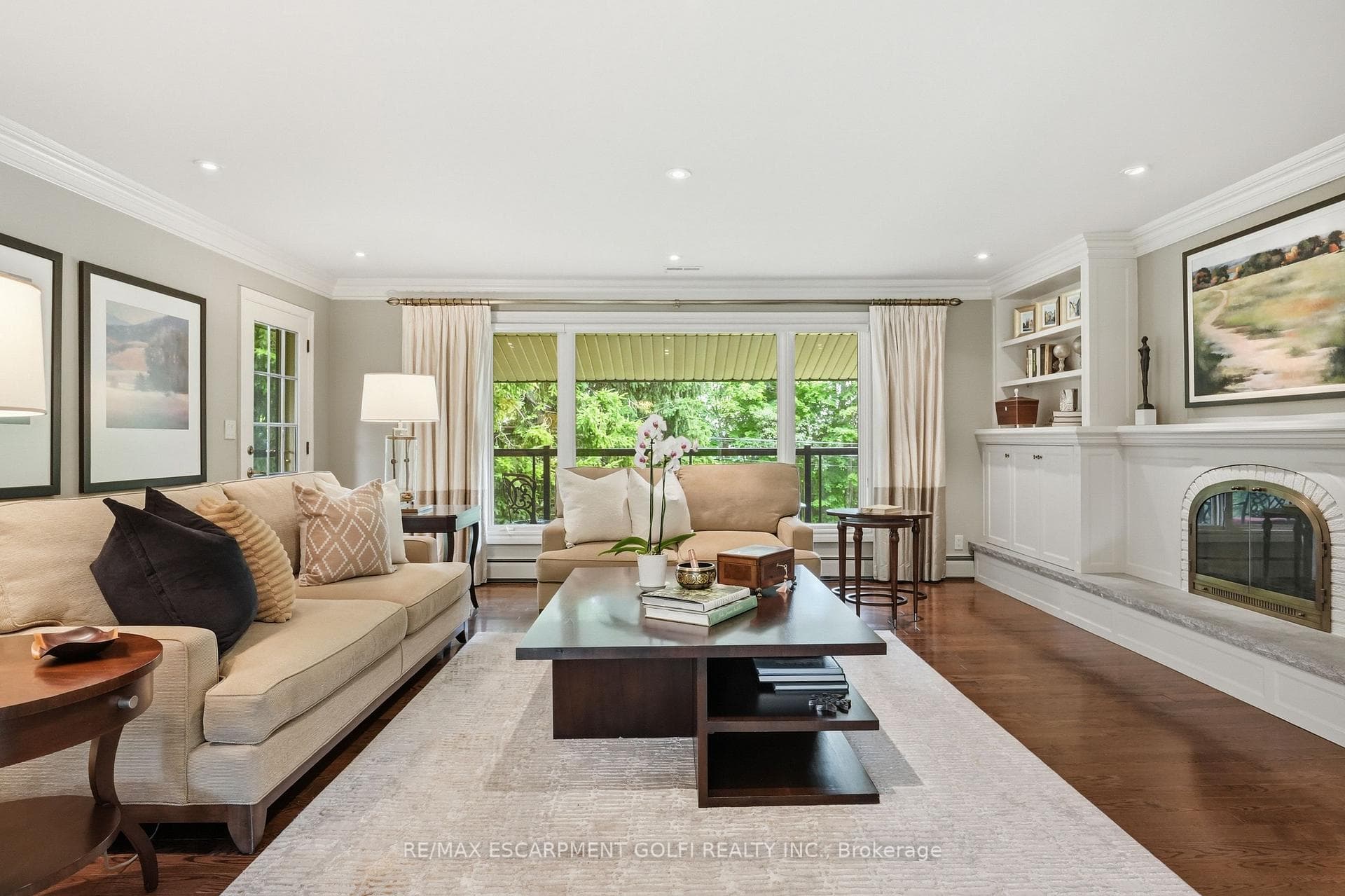 5 MAPLE Avenue photo 4