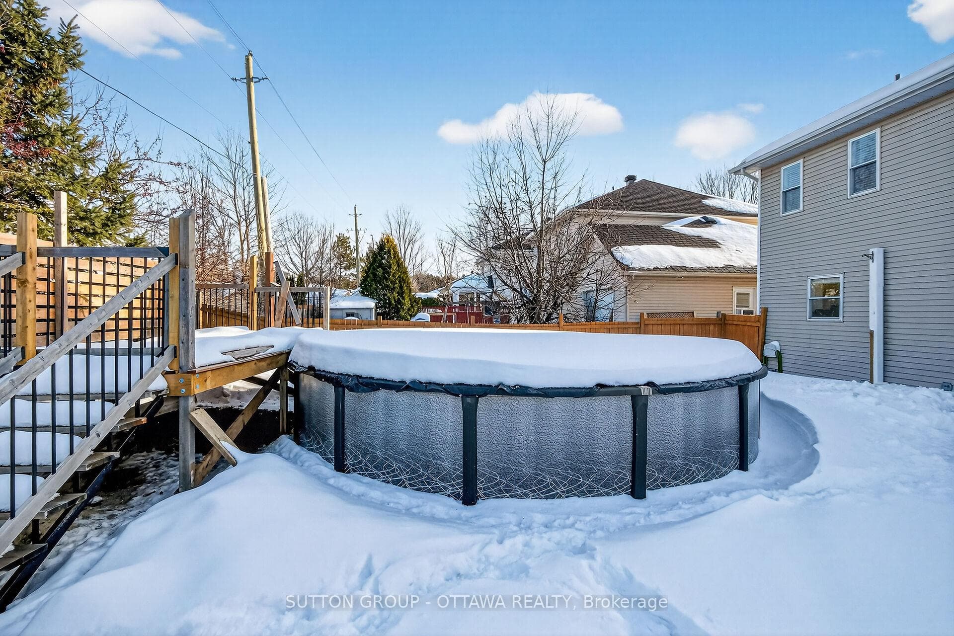 2273 Cecile Crescent photo 47
