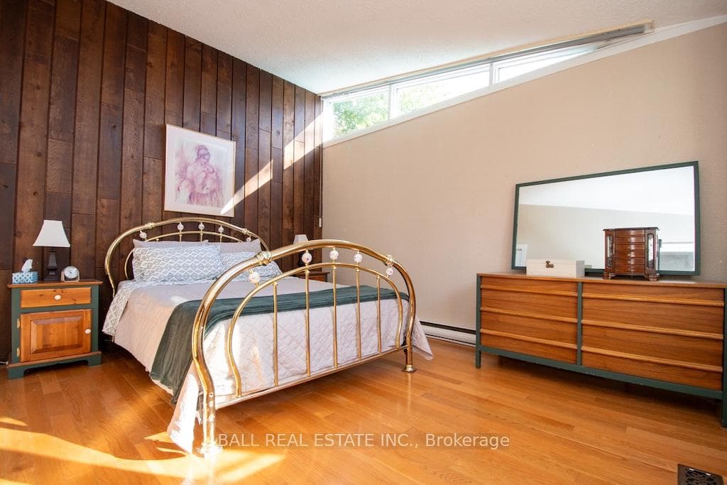 70 Caroline Street photo 19