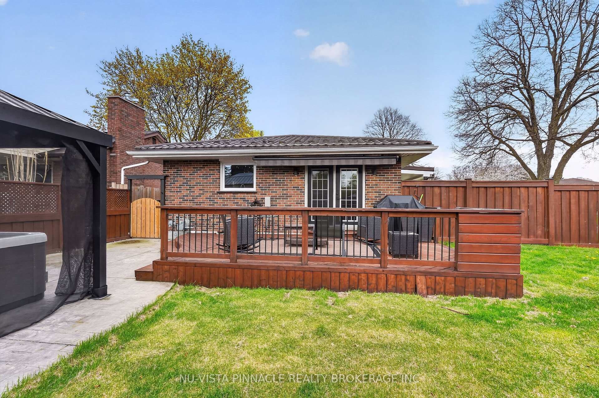 281 Tweedsmuir Avenue photo 41