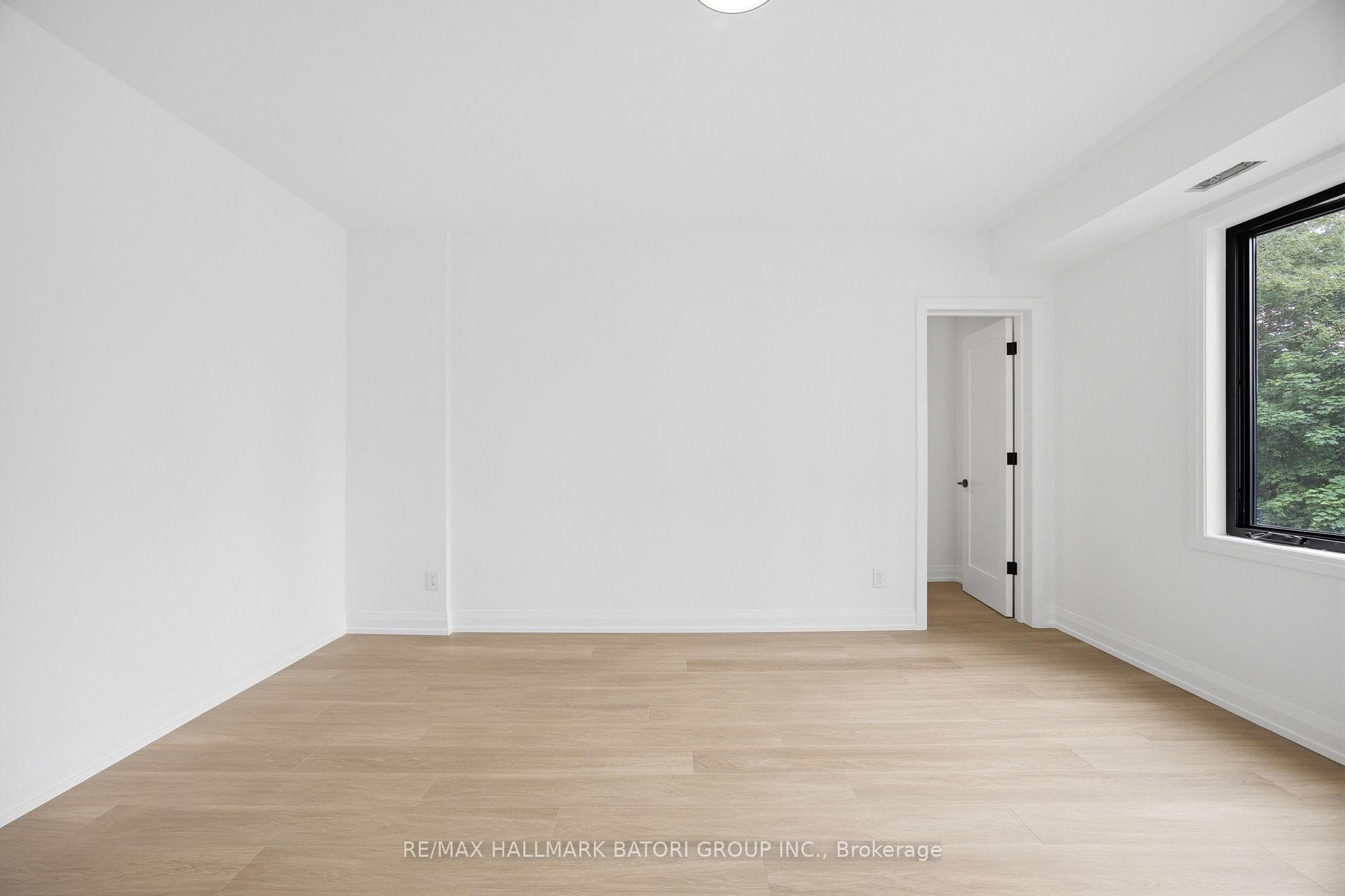 56 Camberwell Road Unit 3 photo 34