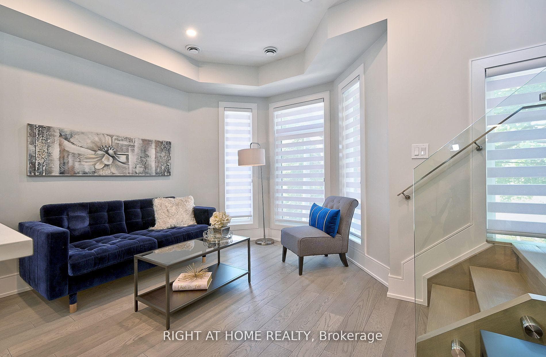 131 Brock Avenue Unit Unit 1 photo 4