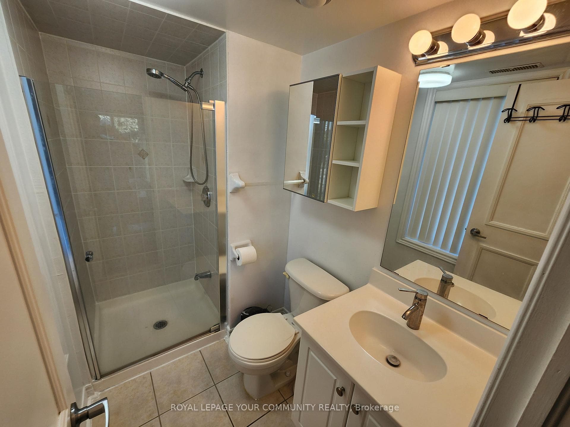 80 Aerodrome Crescent Unit 202 photo 18
