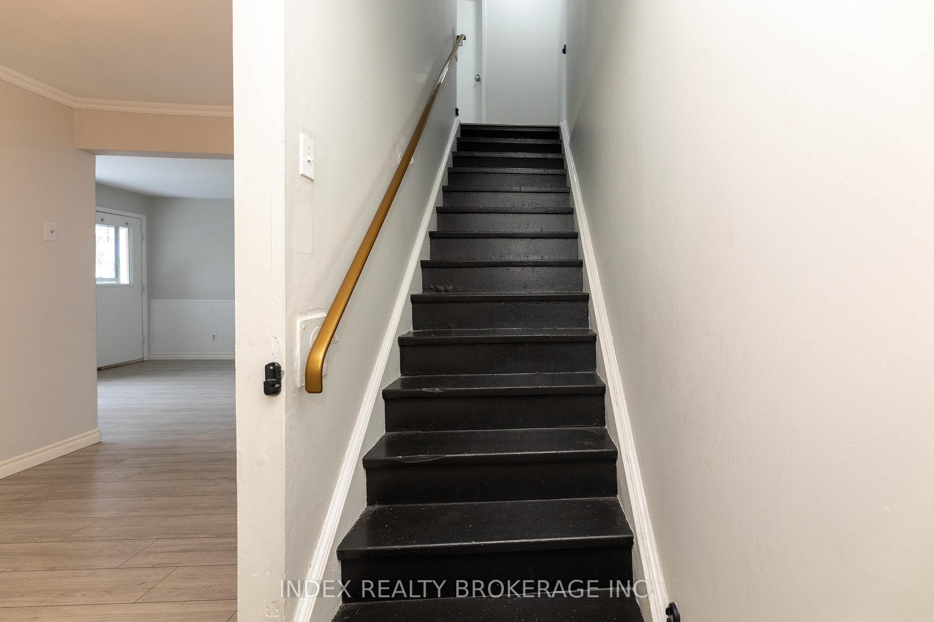 1100 Oxford Street Unit Unit 2 photo 15
