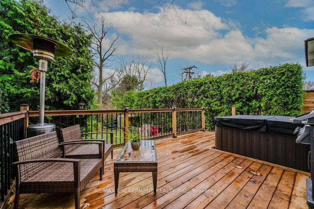 1268 Consort Crescent photo 33