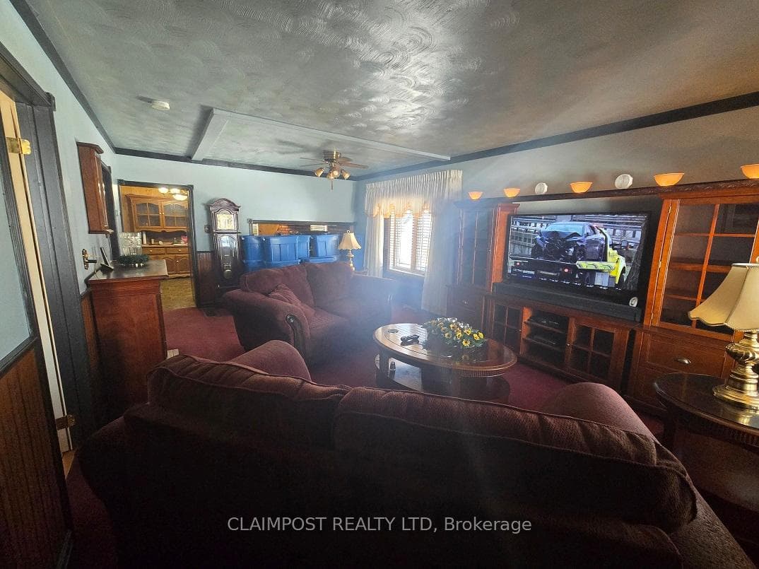 241 Commercial Avenue photo 3