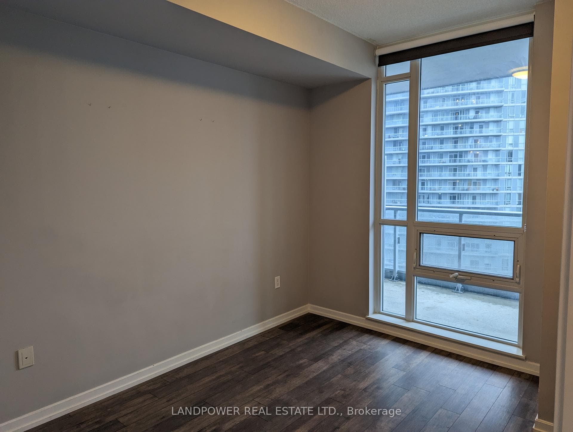 62 Forest Manor Road Unit 902 photo 5