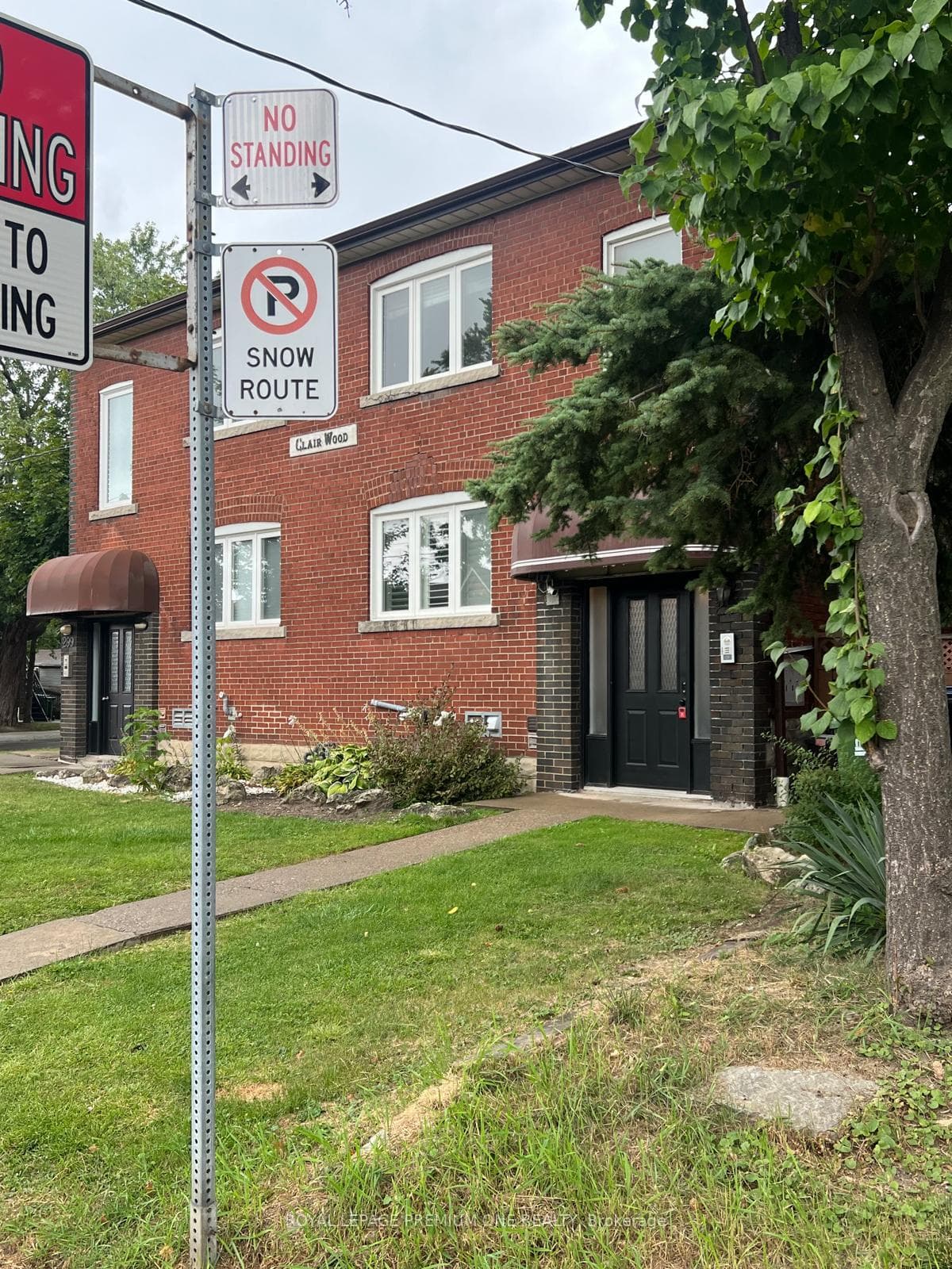297 Vaughan Road Unit A photo 19