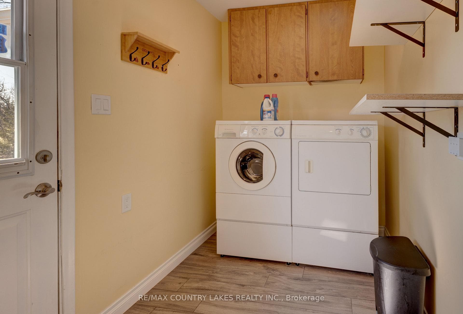 94 Laidlaw Street photo 20
